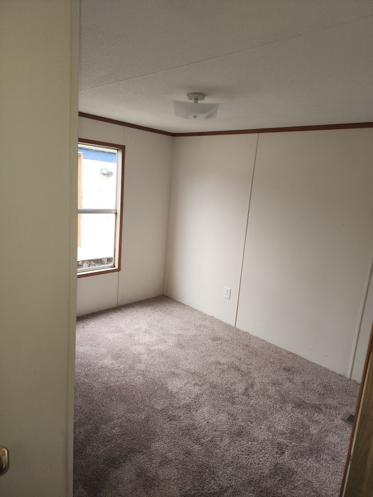 2000 Clayton Alamo 16x56 3 bed 2 Bath - single wide - in Bryan, TX - photo 8 of 12