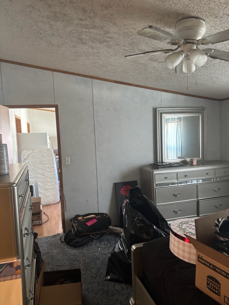 1996 3 bed 2 bath Double wide Mobile Home for sale. - double wide - in New Boston , MI - photo 6 of 15