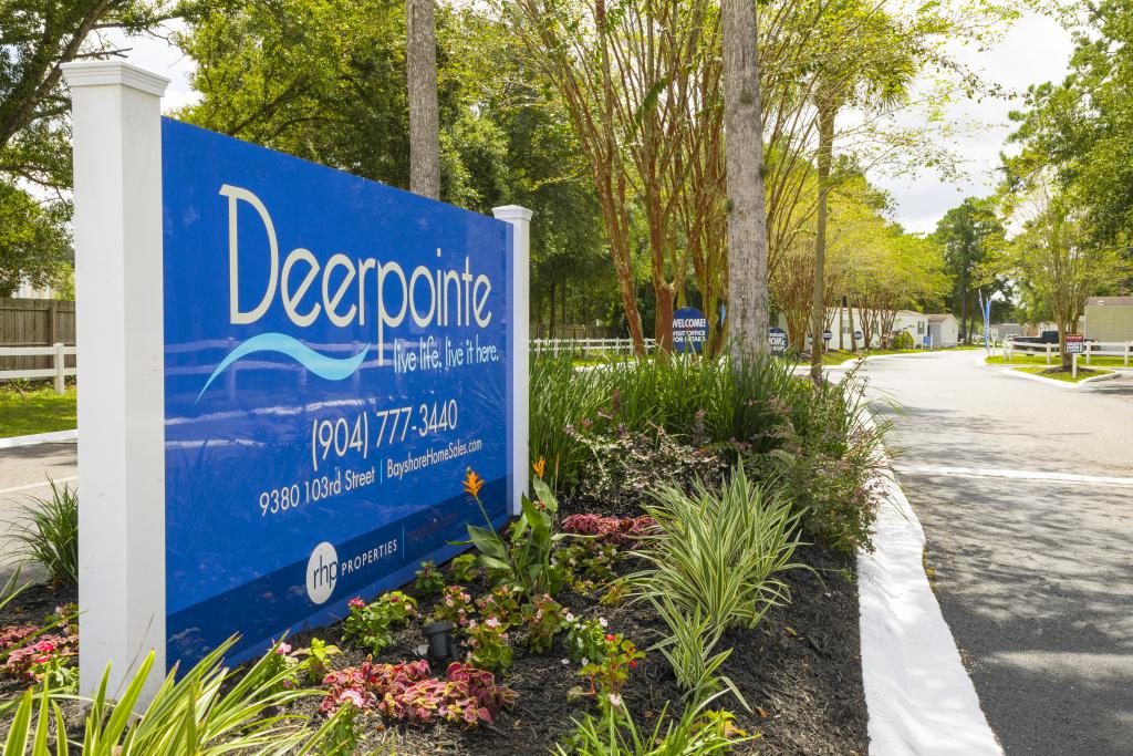 Deerpointe