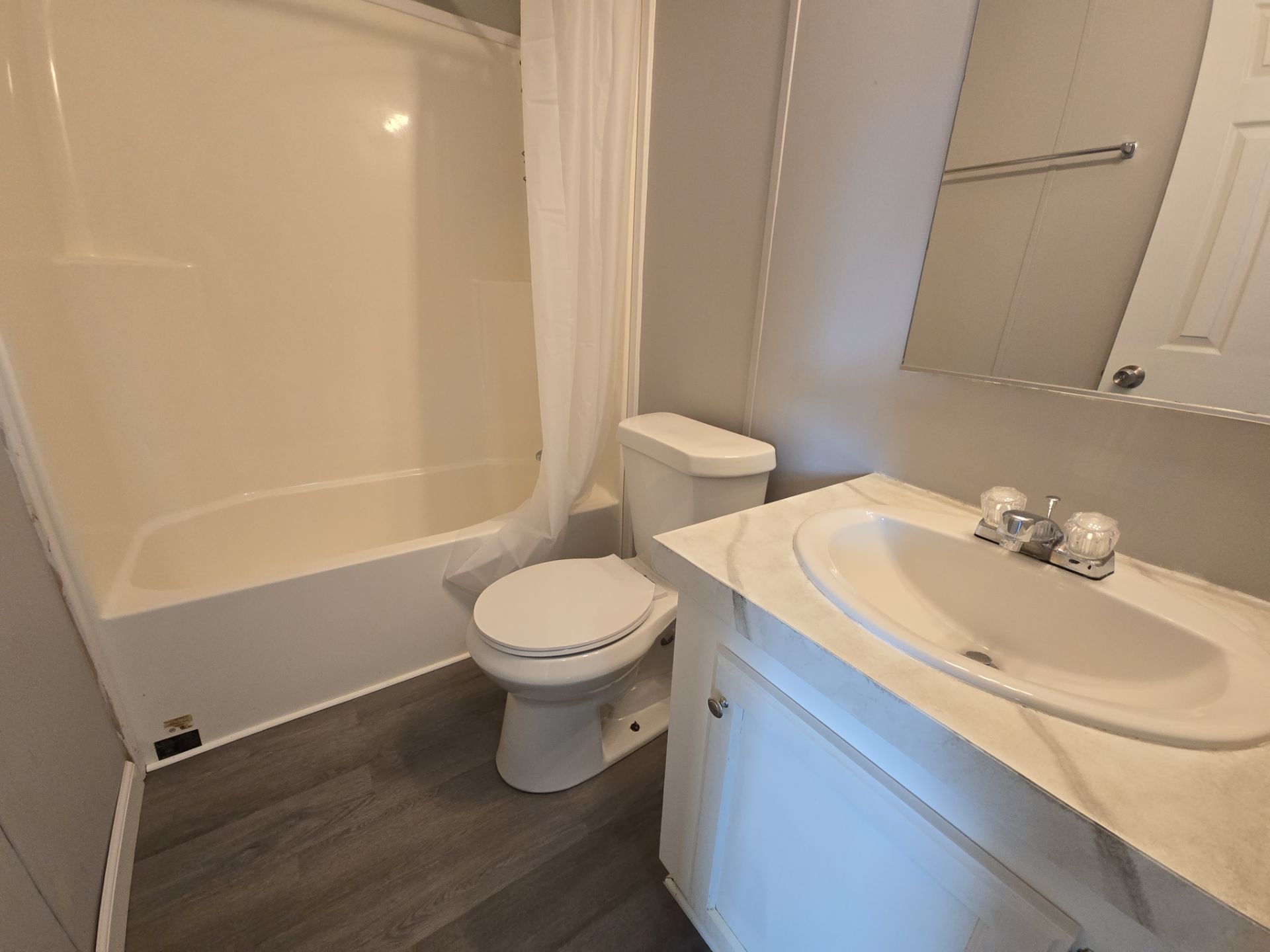 3232 S Clifton Avenue, #405 Wichita, KS - single wide - in Wichita, KS - photo 5 of 10