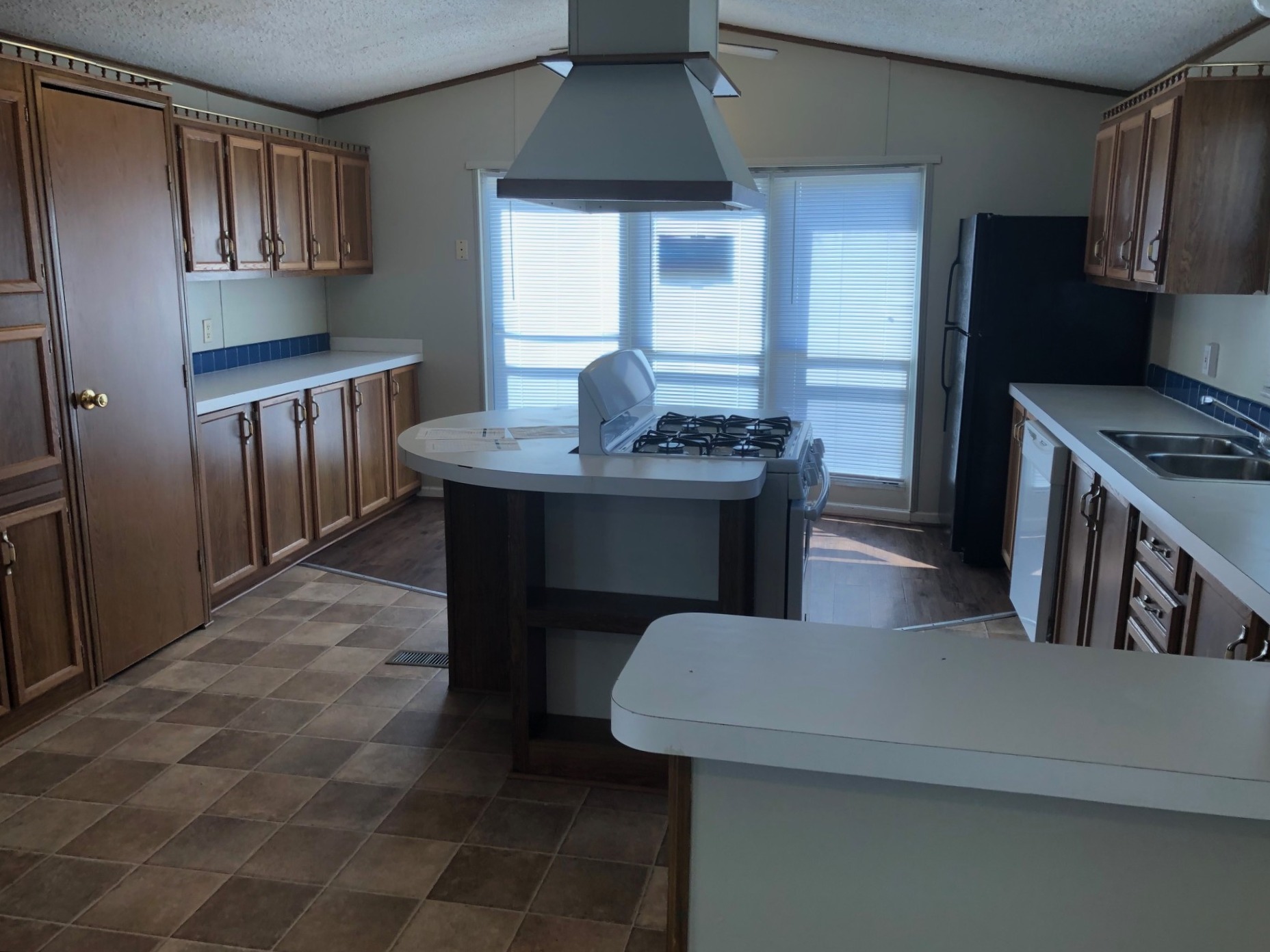 501 E 63rd Street N, #184 Park City, KS - double wide - in Park City, KS - photo 2 of 13