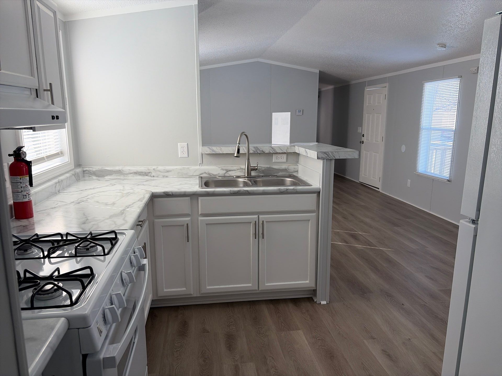 3232 S Clifton Avenue, #517 Wichita, KS - double wide - in Wichita, KS - photo 3 of 12