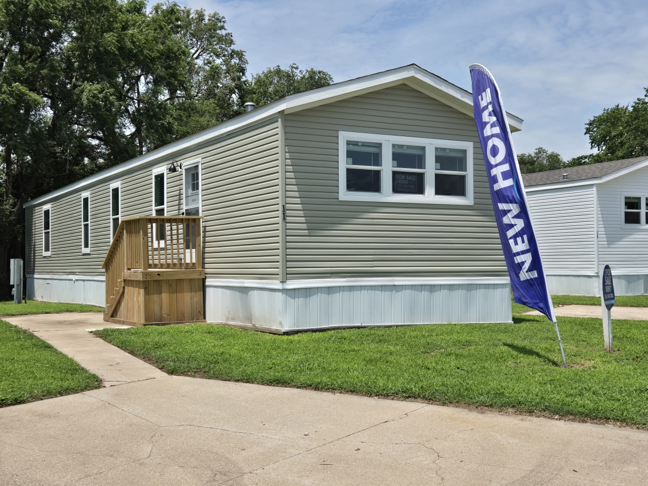 11 N Shawnee Drive #J011 Park City, KS - double wide - in Park City, KS