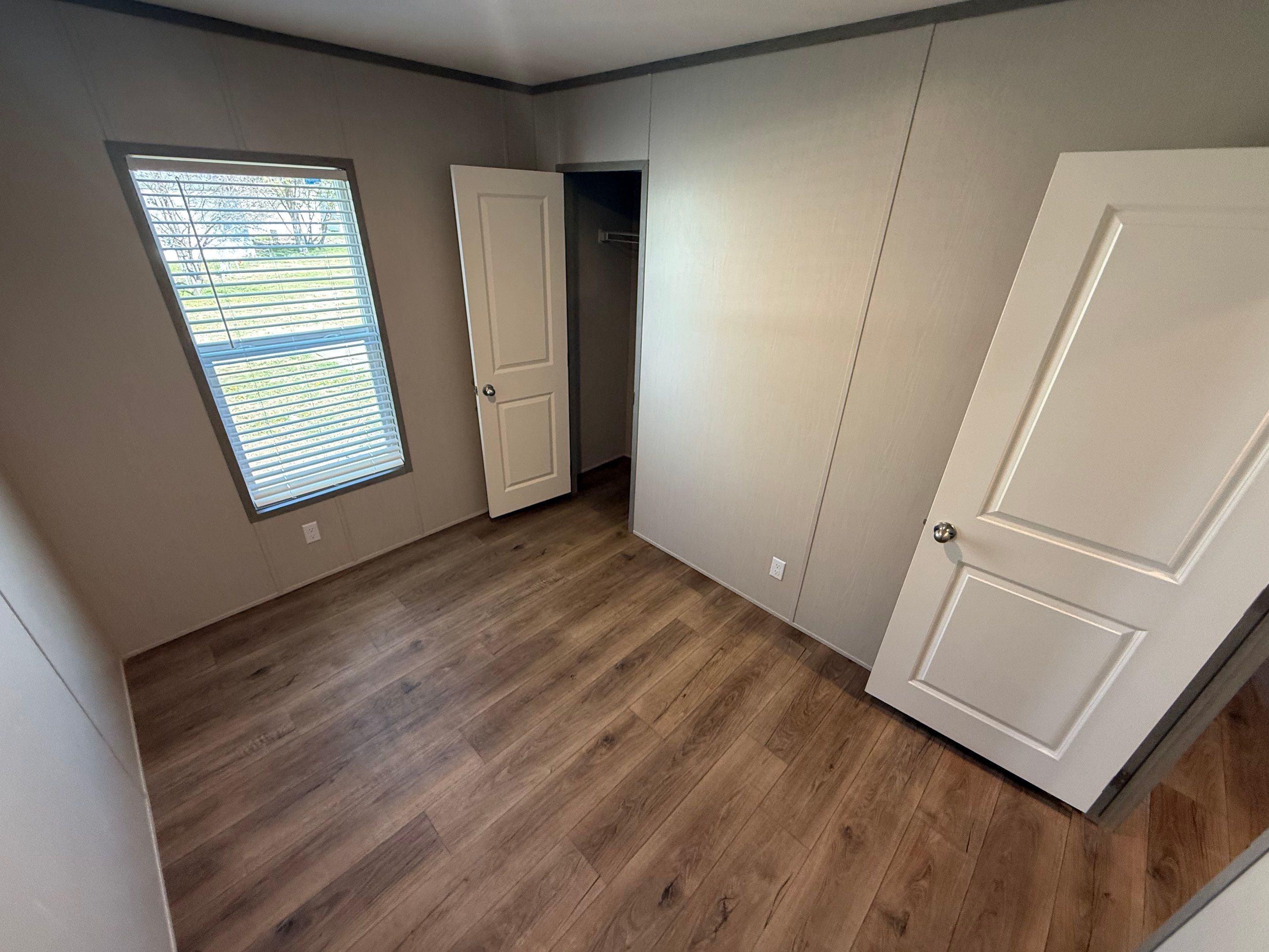 1915 W MacArthur Rd, #184 Wichita, KS - single wide - in Wichita, KS - photo 5 of 14