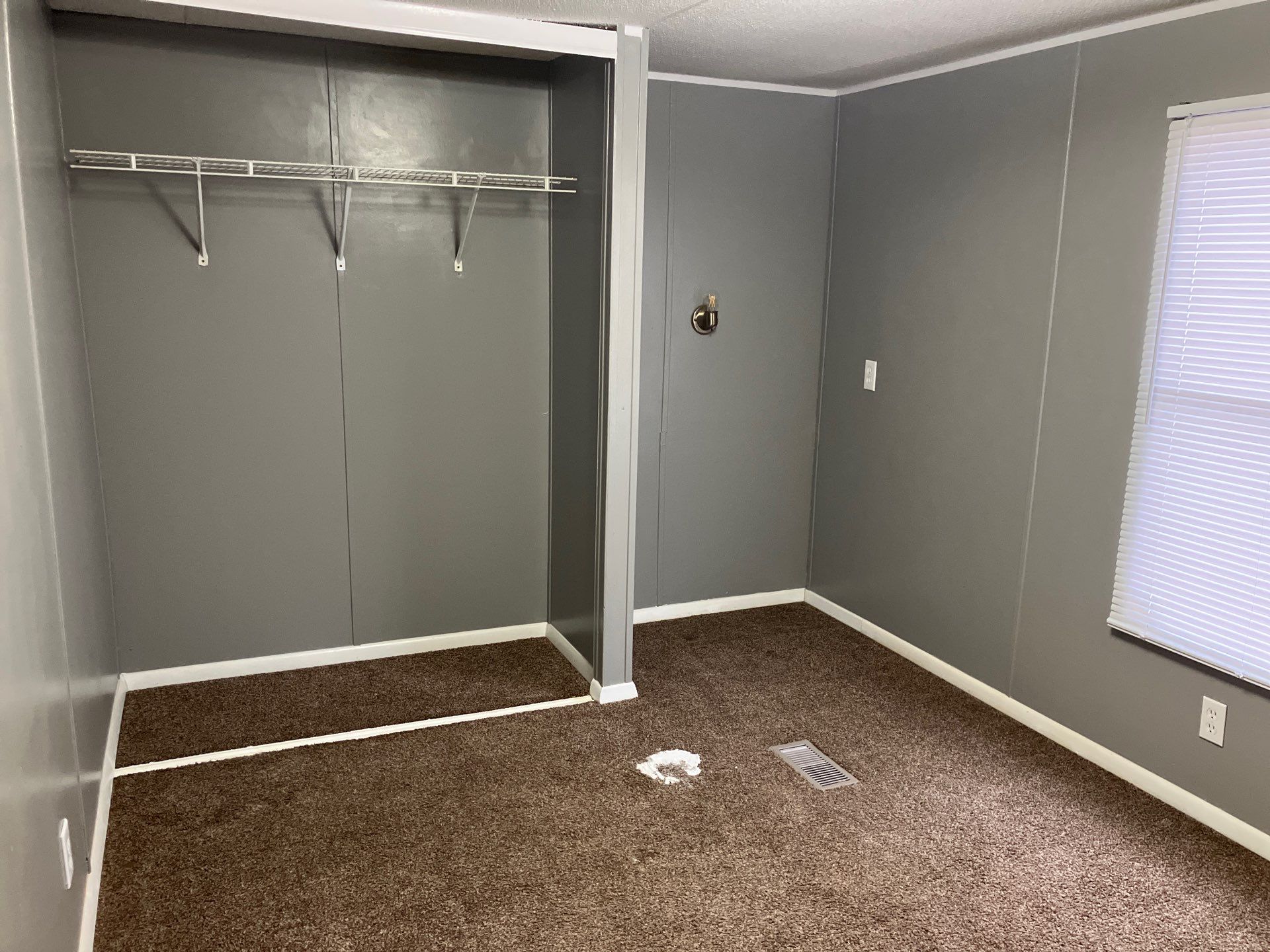 1915 W MacArthur Rd, #118 Wichita, KS - single wide - in Wichita, KS - photo 4 of 12