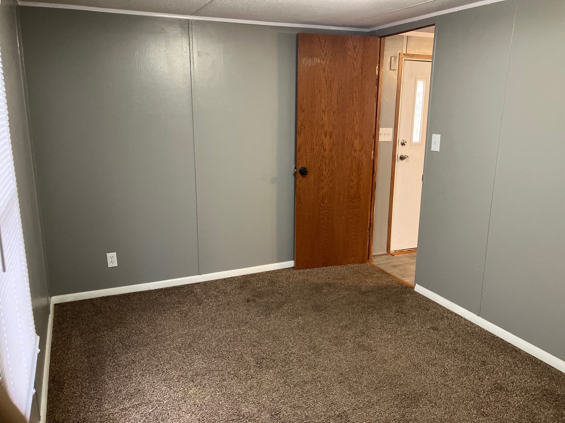 1915 W MacArthur Rd, #118 Wichita, KS - single wide - in Wichita, KS - photo 5 of 12