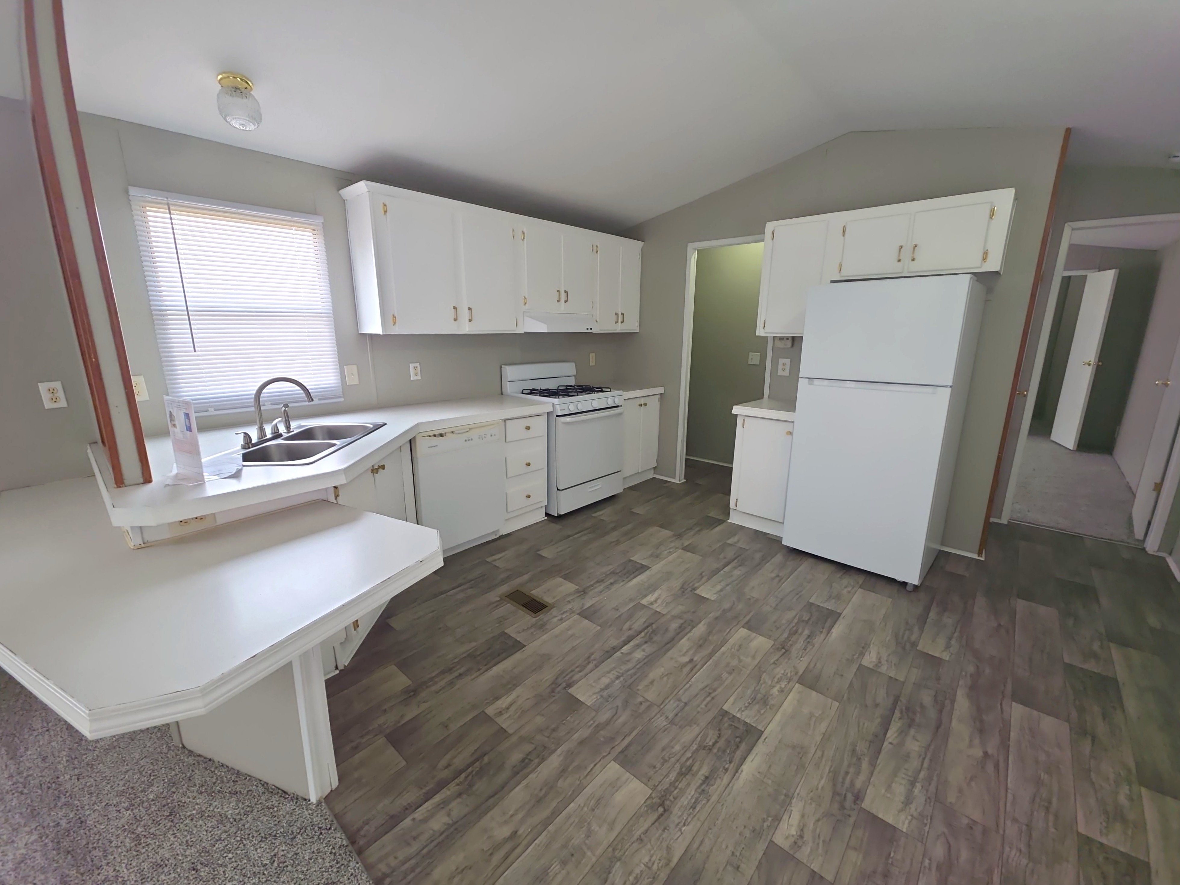 2 Bedroom 2 Bath Manufactured Home For Sale in Wichita, KS - 90841 - single wide - in Wichita, KS - photo 10 of 17
