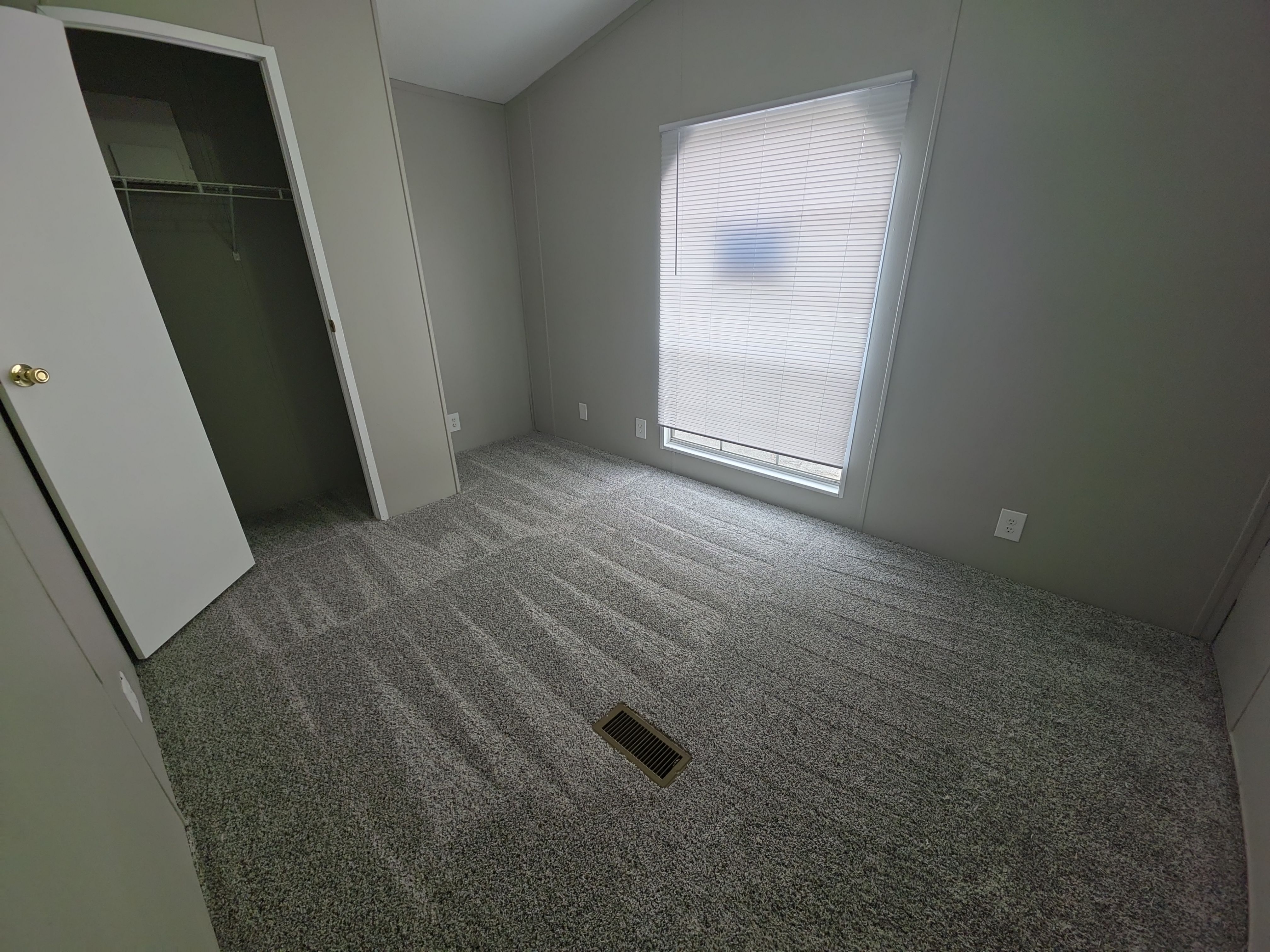 2 Bedroom 2 Bath Manufactured Home For Sale in Wichita, KS - 90841 - single wide - in Wichita, KS - photo 15 of 17