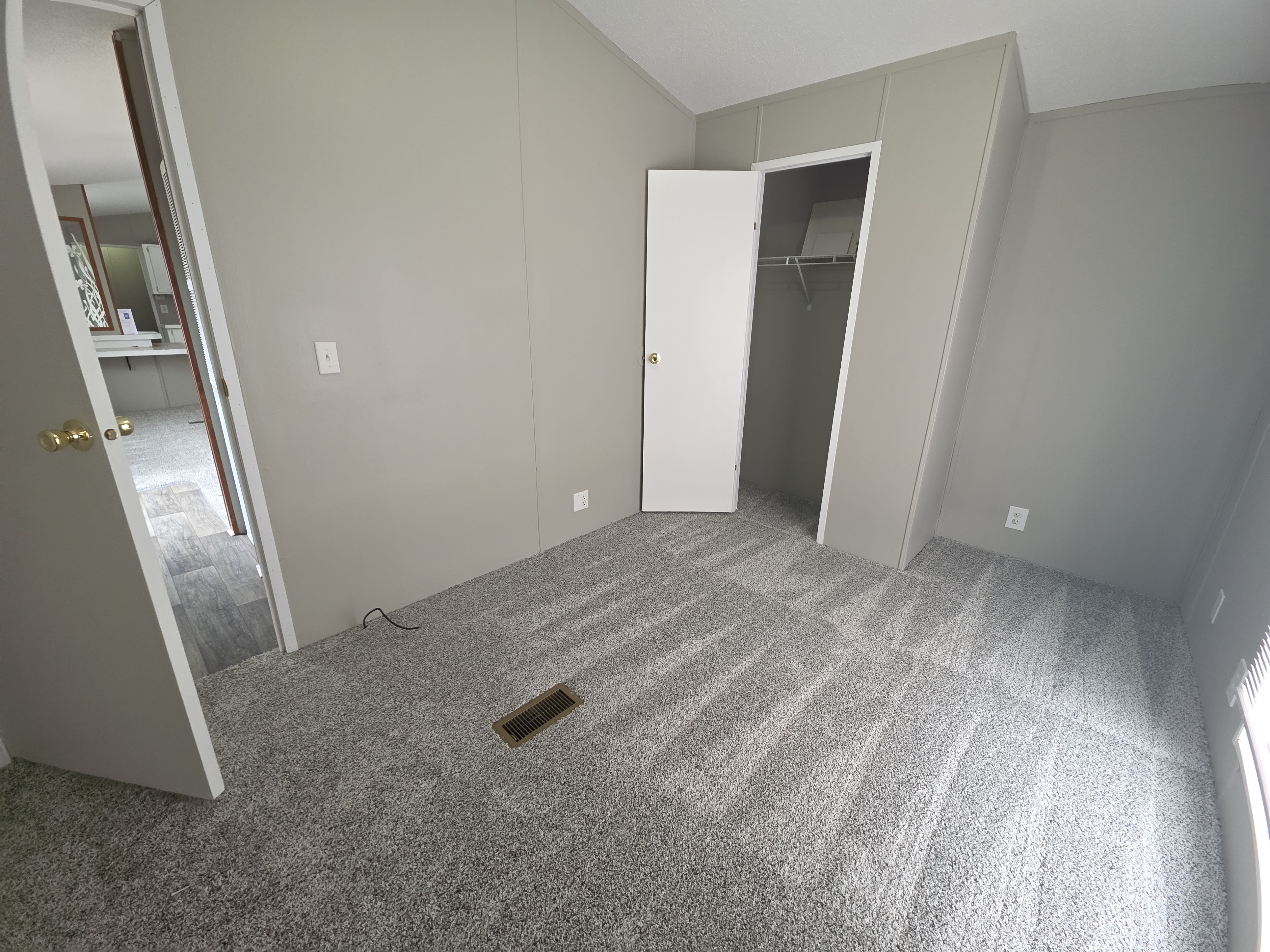 2 Bedroom 2 Bath Manufactured Home For Sale in Wichita, KS - 90841 - single wide - in Wichita, KS - photo 16 of 17