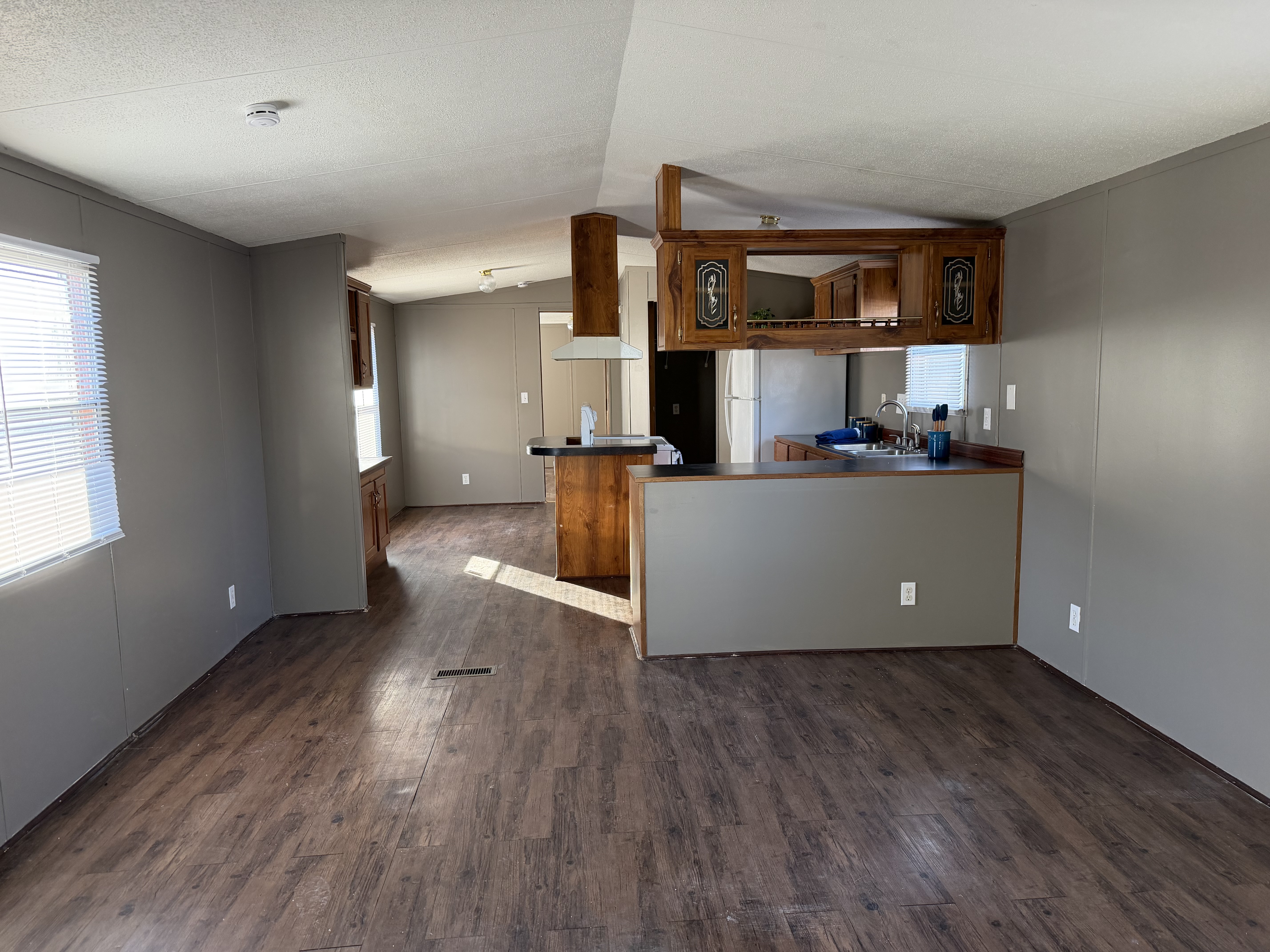 2 Bedroom 2 Bath Manufactured Home For Sale in Wichita, KS - 91614 - double wide - in Wichita, KS - photo 8 of 16
