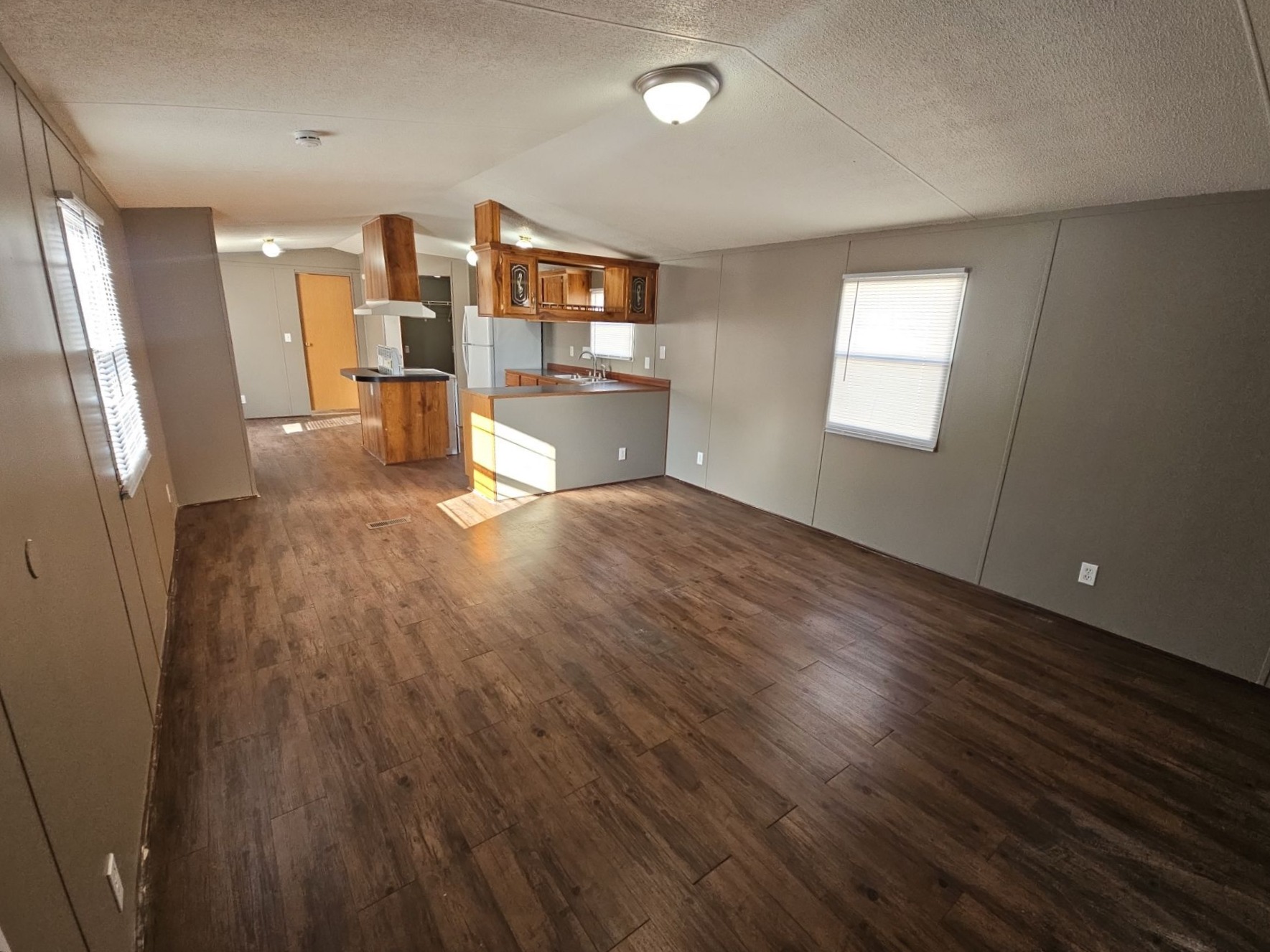 2 Bedroom 2 Bath Manufactured Home For Sale in Wichita, KS - 91614 - double wide - in Wichita, KS - photo 9 of 16