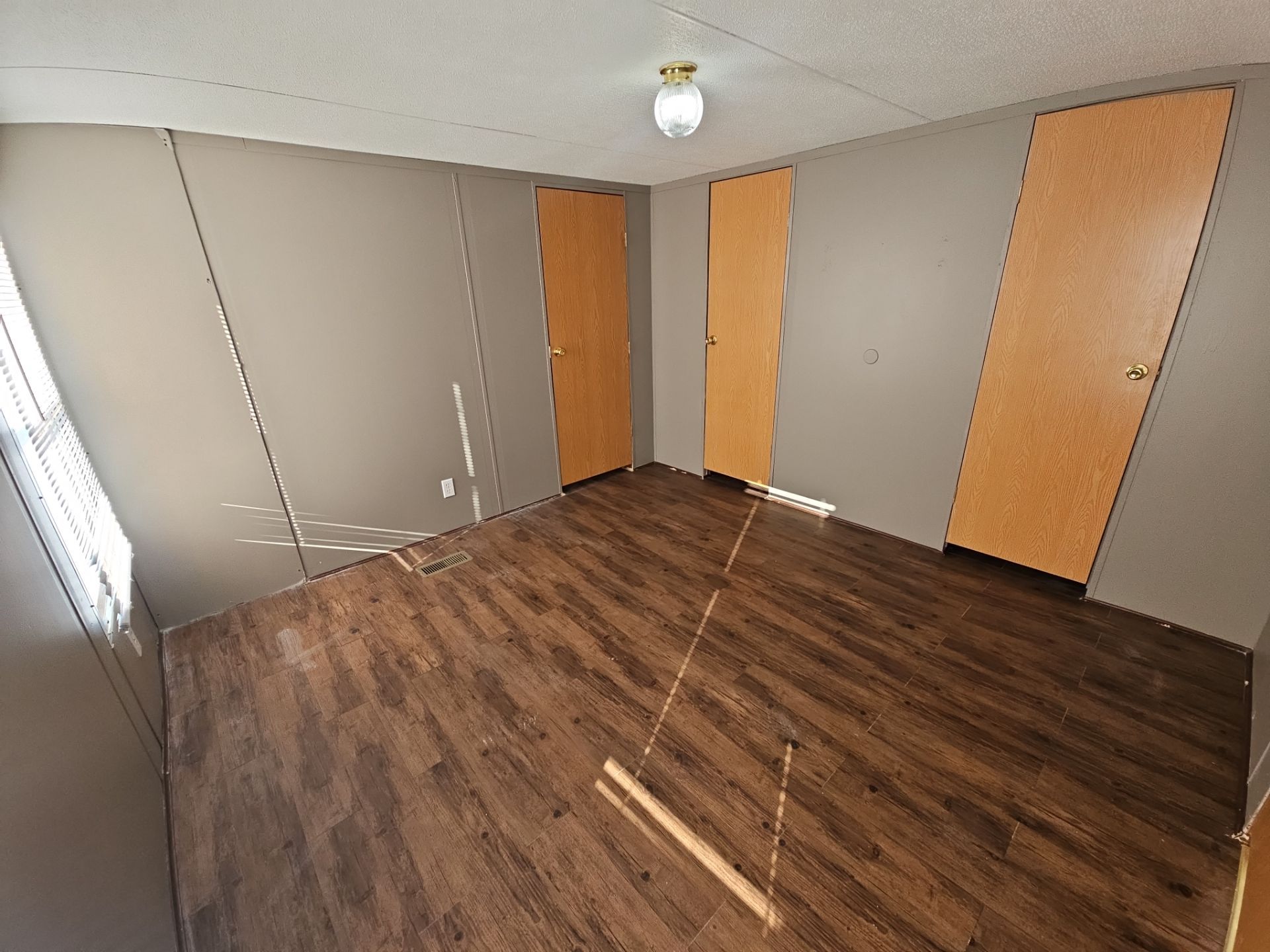2 Bedroom 2 Bath Manufactured Home For Sale in Wichita, KS - 91614 - double wide - in Wichita, KS - photo 14 of 16