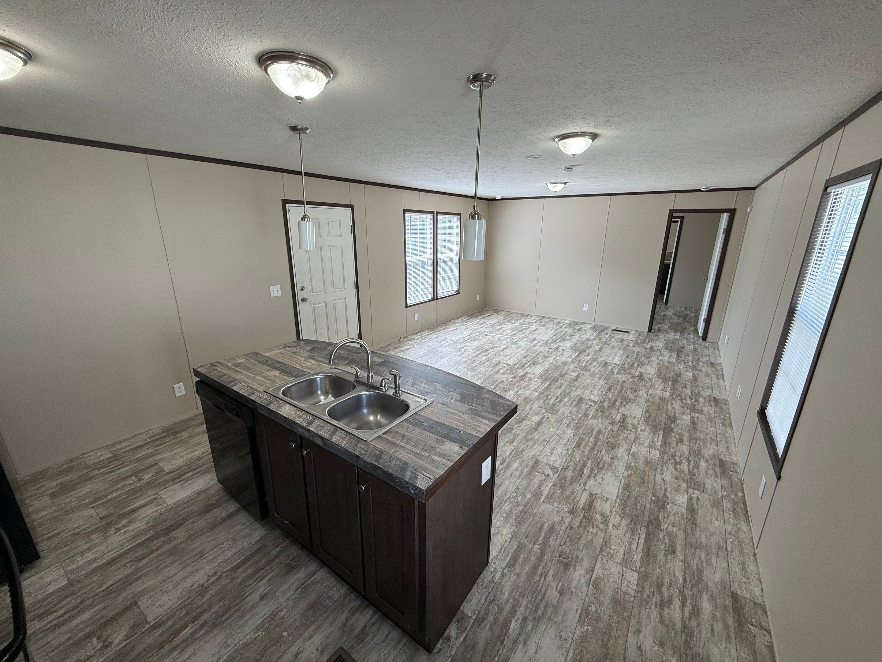 1915 W MacArthur Rd, #68 Wichita, KS - single wide - in Wichita, KS - photo 4 of 13