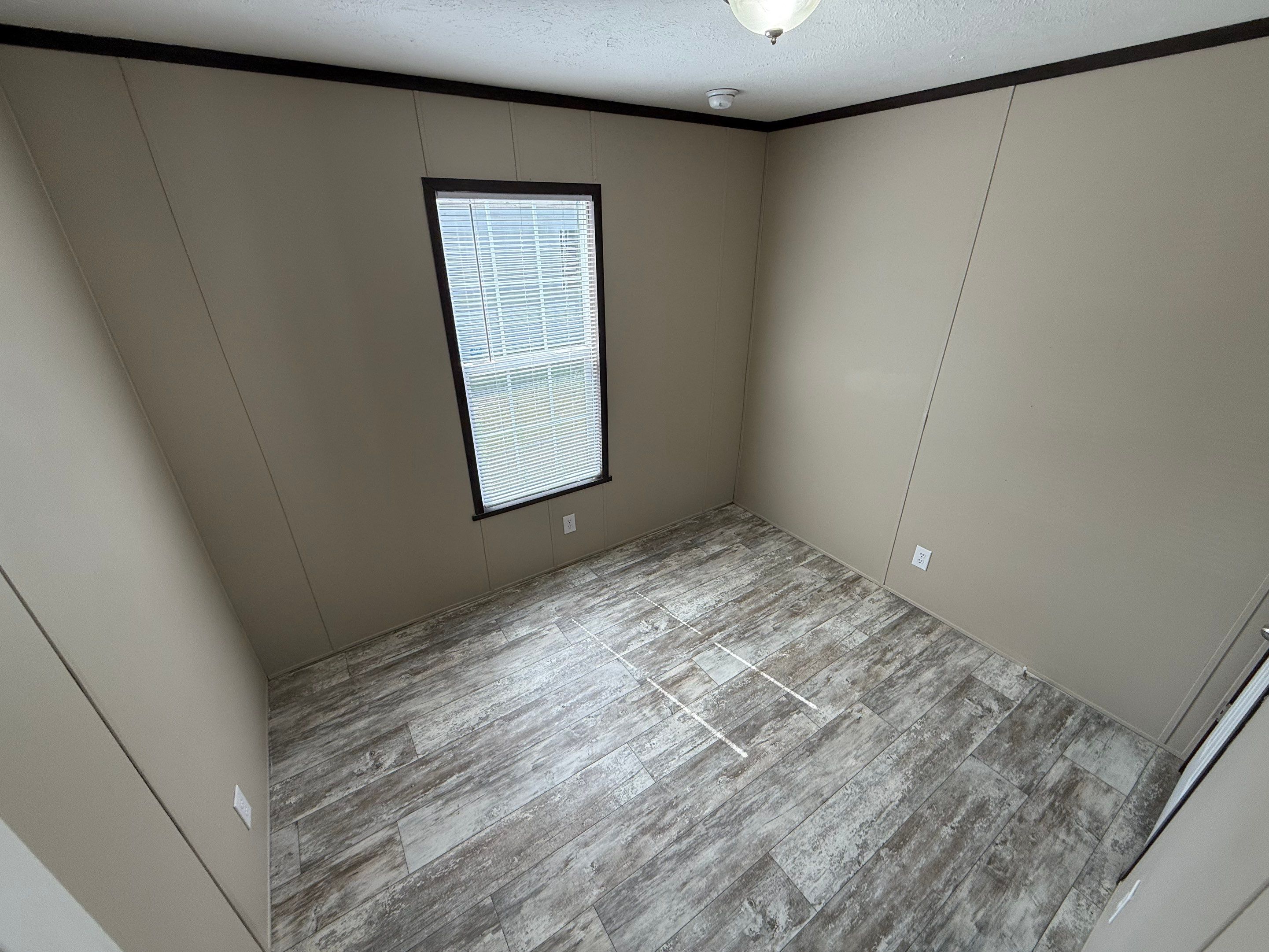 1915 W MacArthur Rd, #68 Wichita, KS - single wide - in Wichita, KS - photo 5 of 13