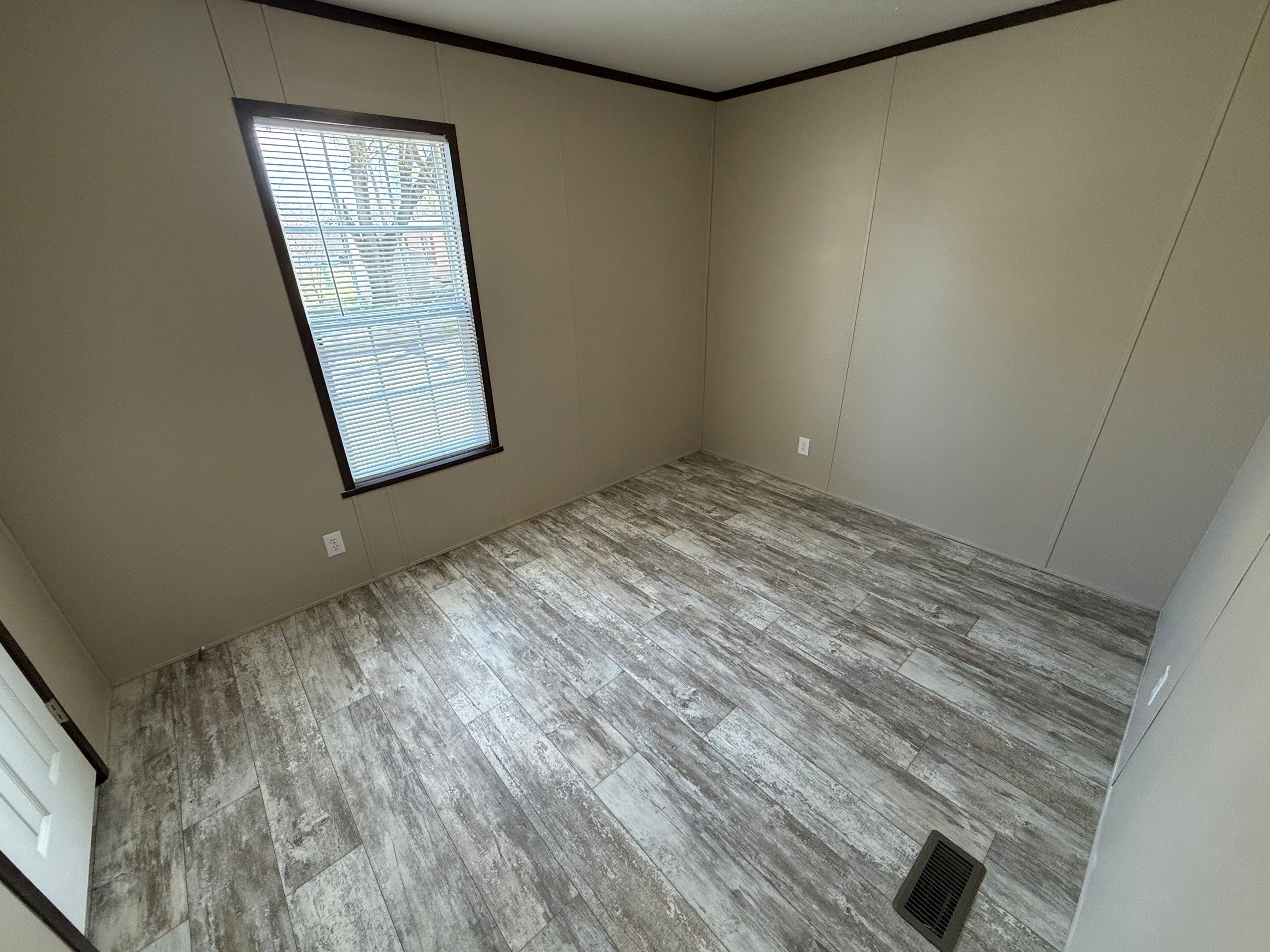 1915 W MacArthur Rd, #68 Wichita, KS - single wide - in Wichita, KS - photo 9 of 13