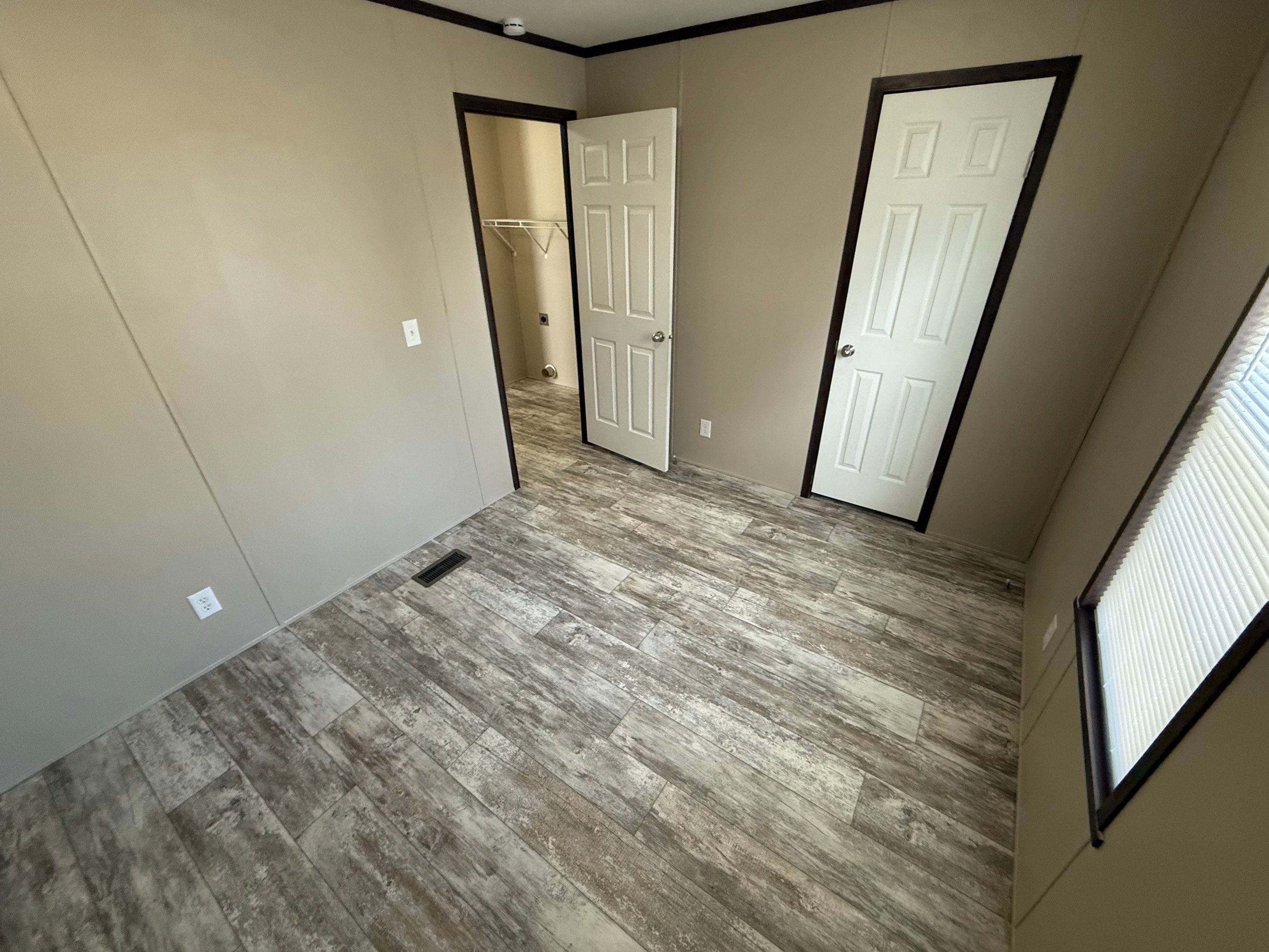 1915 W MacArthur Rd, #68 Wichita, KS - single wide - in Wichita, KS - photo 10 of 13