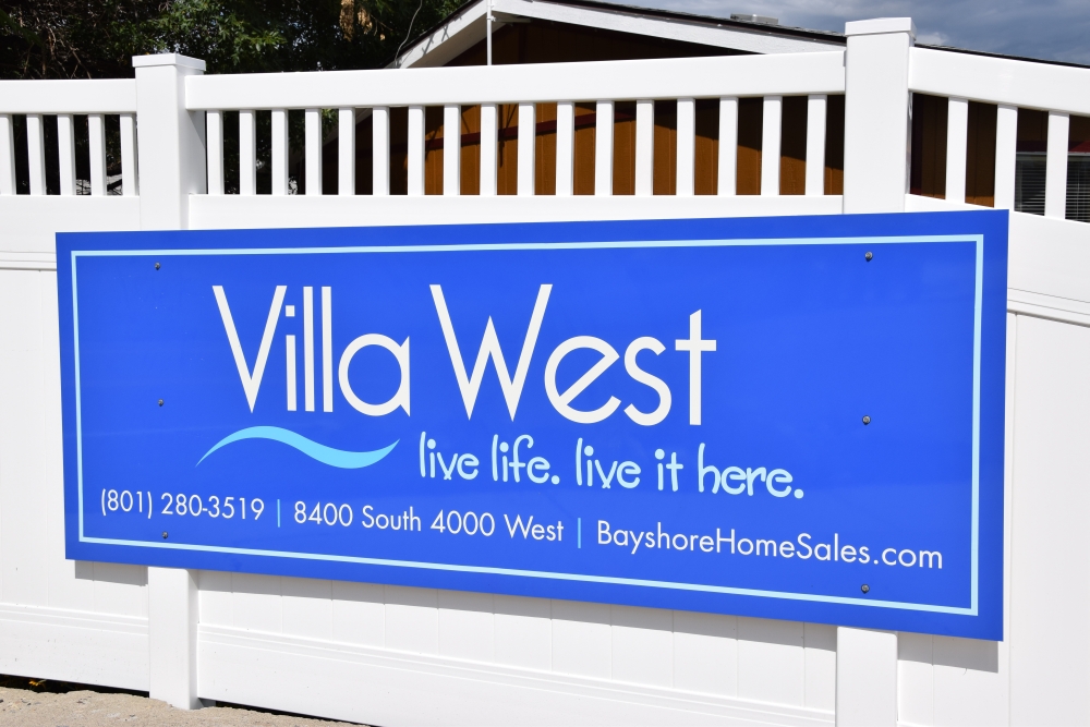Villa West
