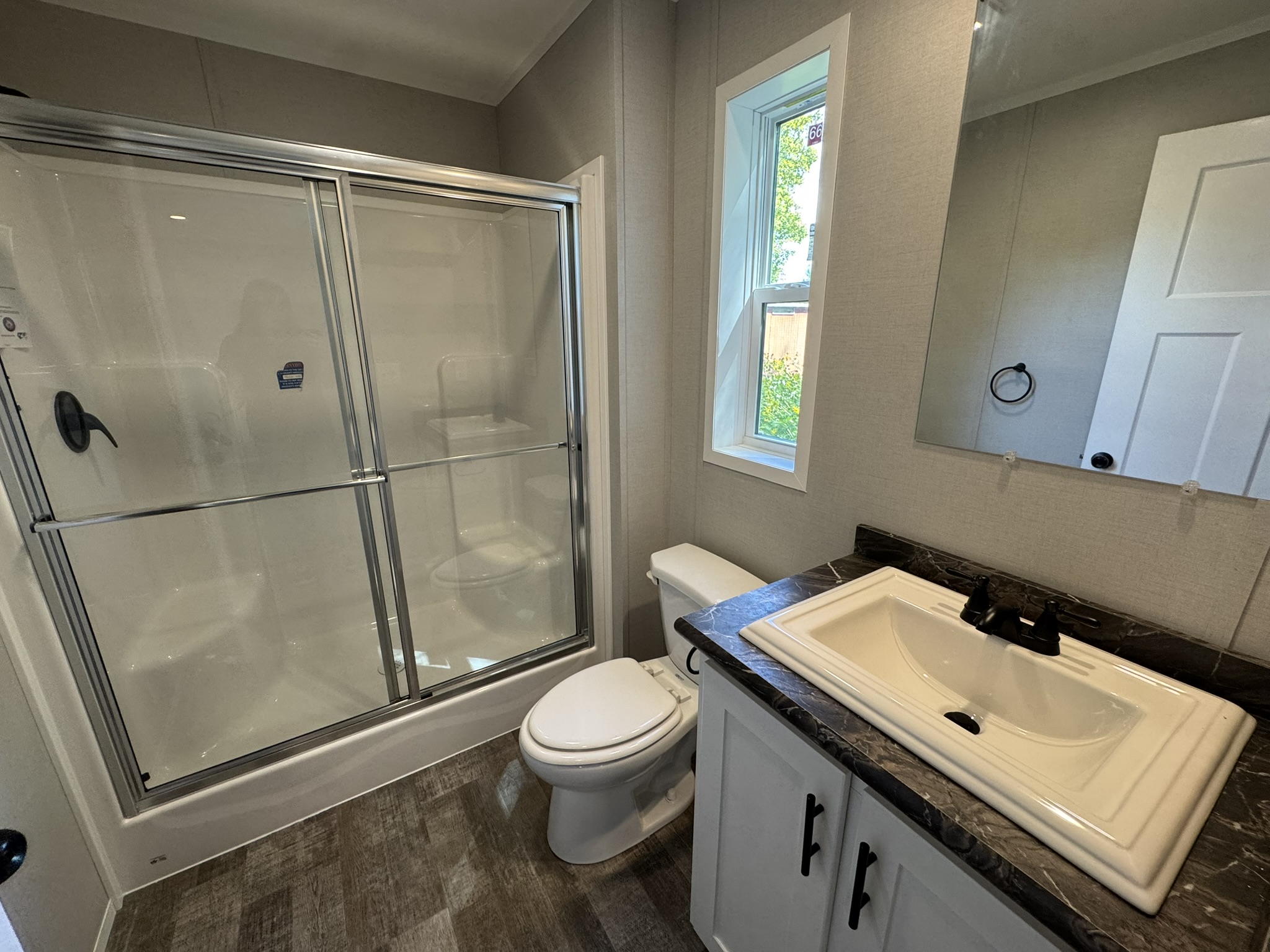 3911 Burdett Court Liverpool, NY - single wide - in Liverpool, NY - photo 9 of 11