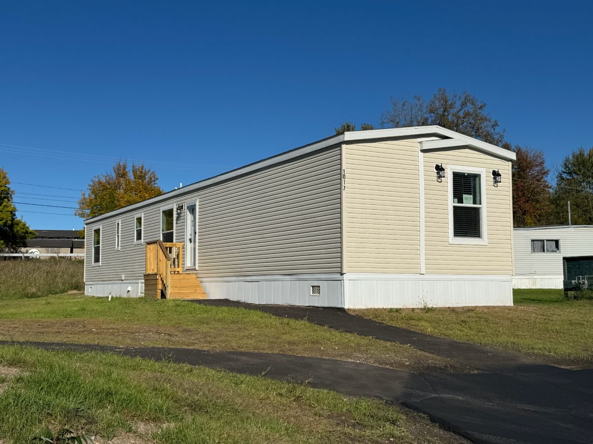 1017 Cloister Court - single wide - in Liverpool, NY - photo 9 of 11