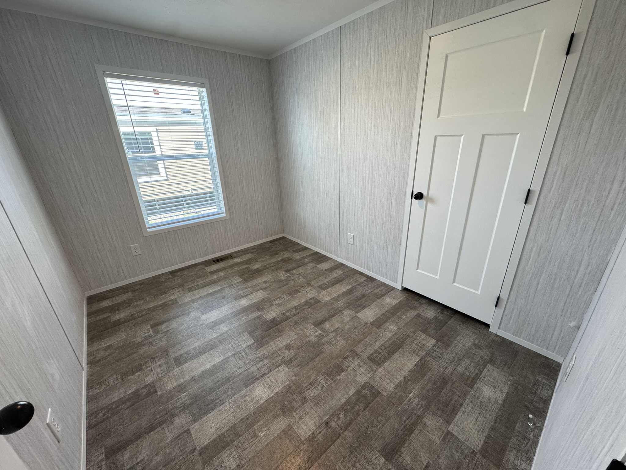 3900 Burdett Court Liverpool, NY - double wide - in Liverpool, NY - photo 4 of 12