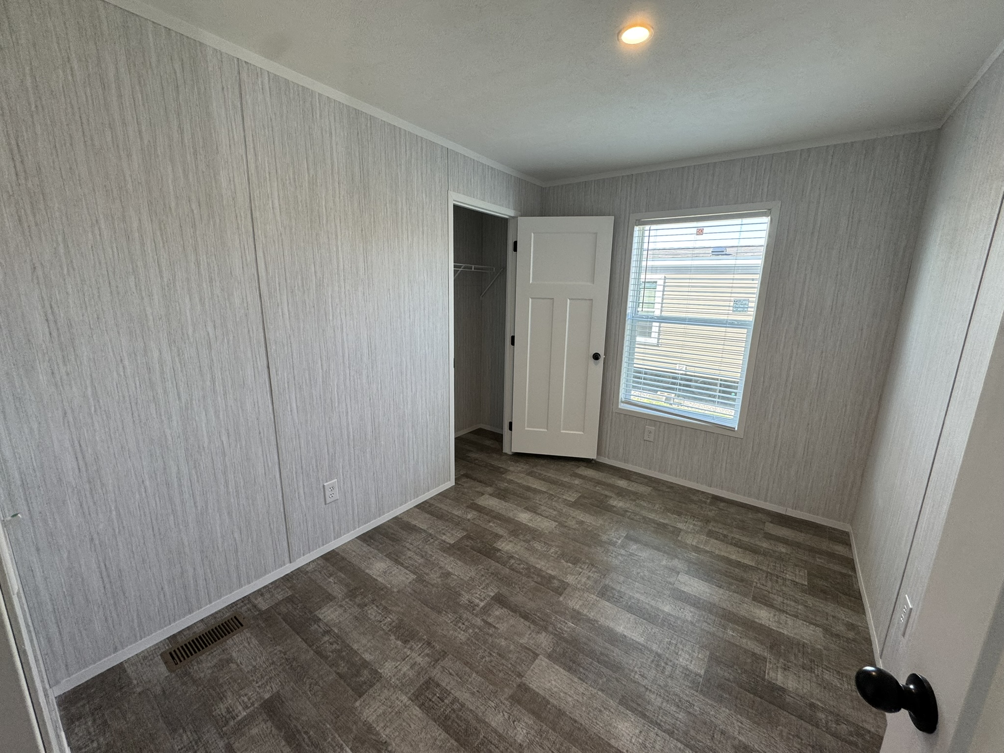 3900 Burdett Court Liverpool, NY - double wide - in Liverpool, NY - photo 5 of 12