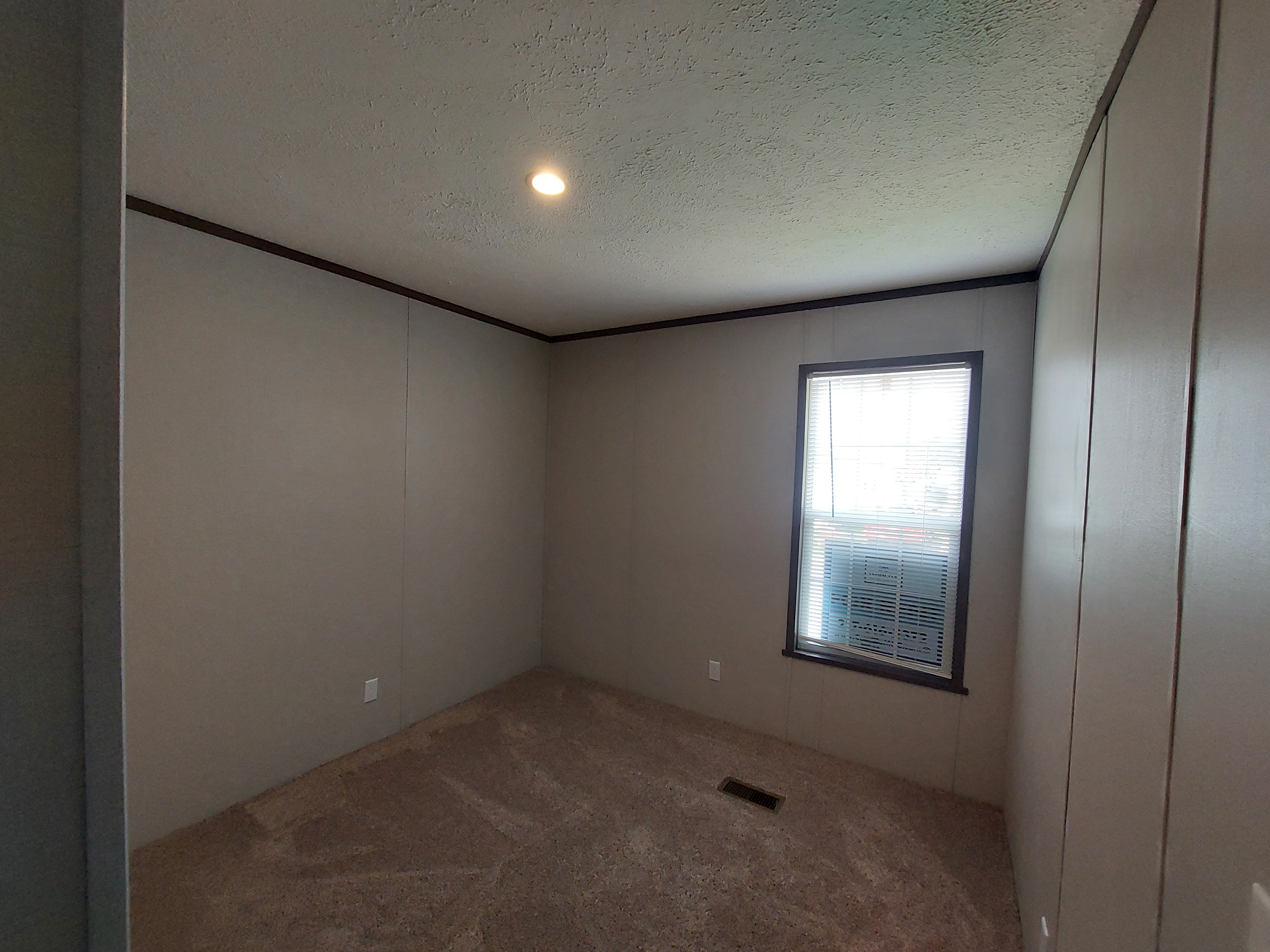 Get It While You Can! - single wide - in Springfield, IL - photo 5 of 7