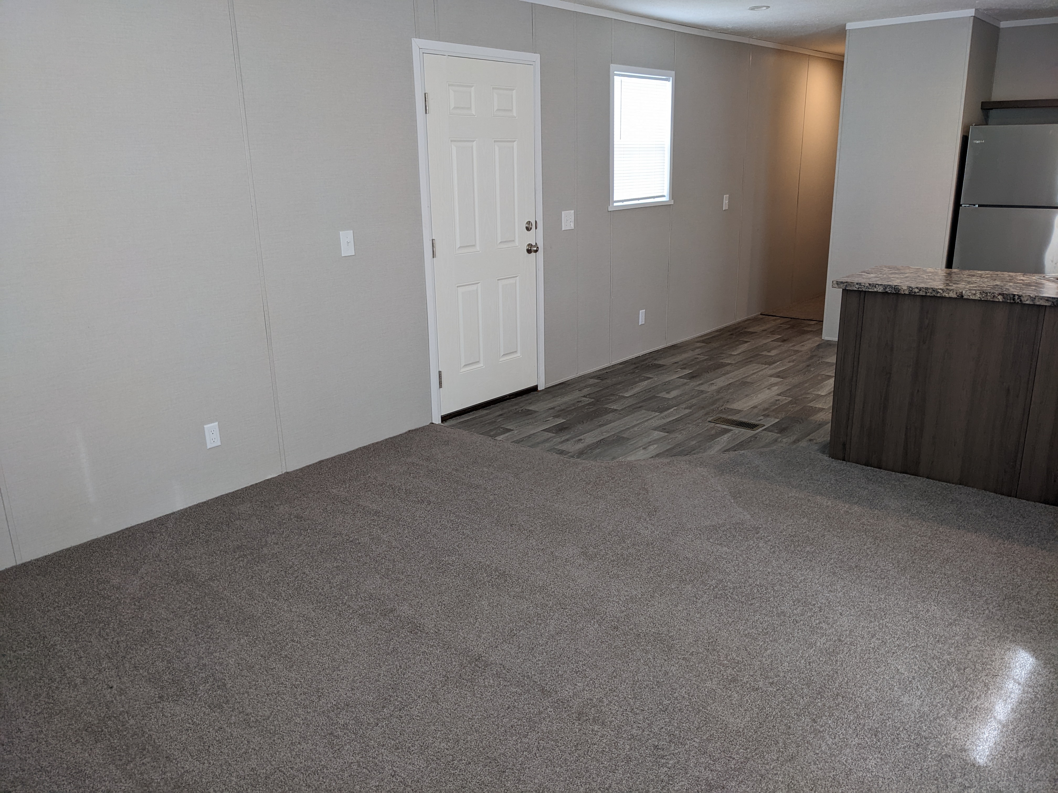 OPEN-CONCEPT FLOOR PLAN! - single wide - in Springfield, IL - photo 3 of 11