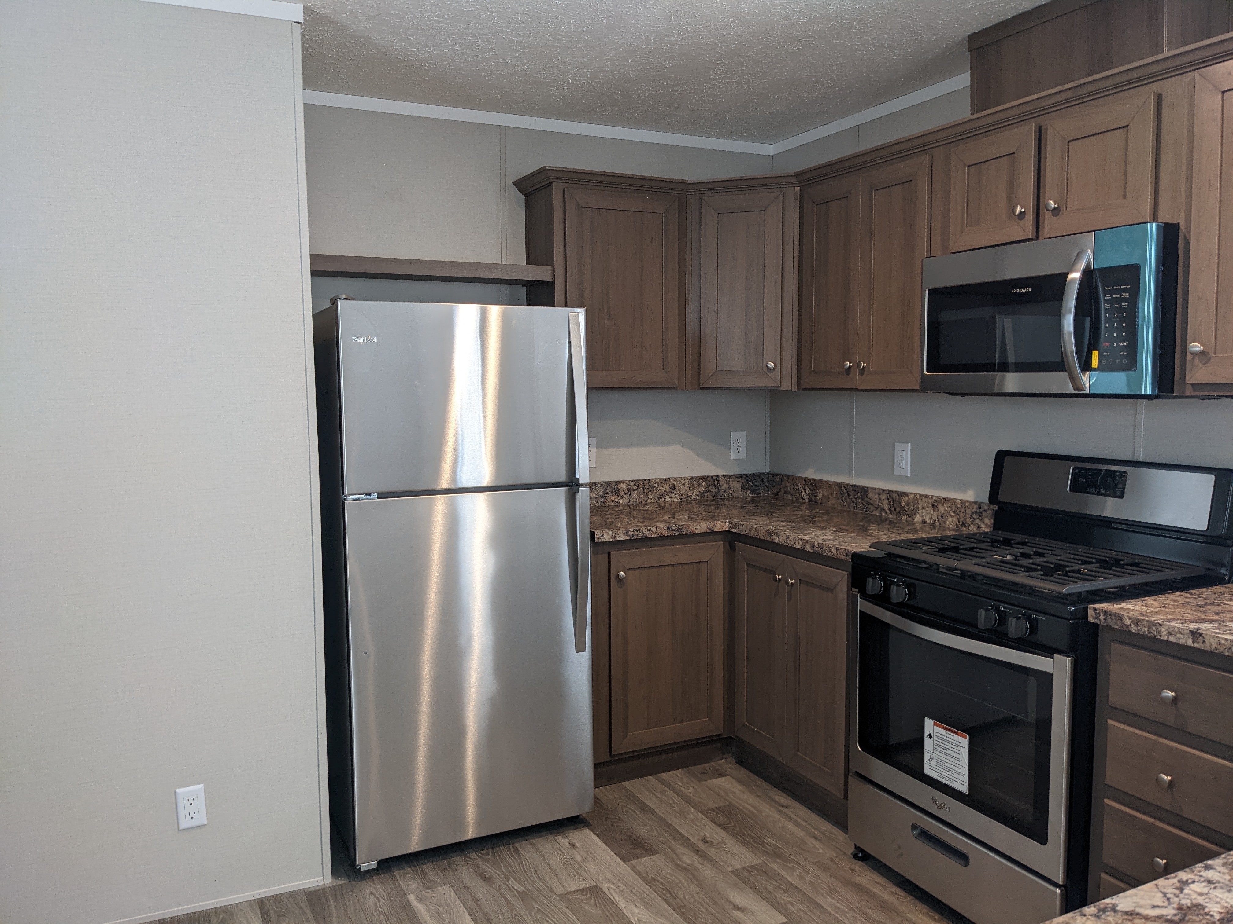 OPEN-CONCEPT FLOOR PLAN! - single wide - in Springfield, IL - photo 5 of 11