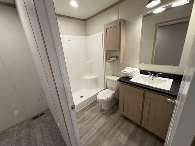 3 bed 2 Bath Available Now - single wide - in Warren, MI - photo 6 of 15