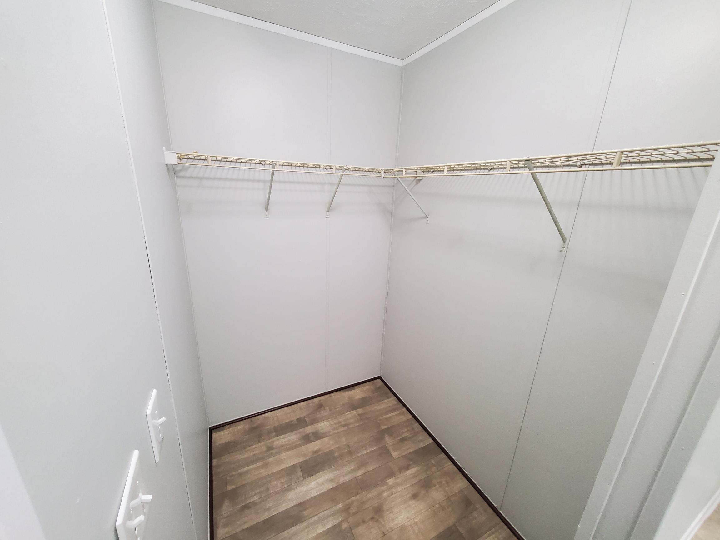 Modern 3 Bed 2 Bath Home in Orion Charter Township - single wide - in Orion Township, MI - photo 5 of 13