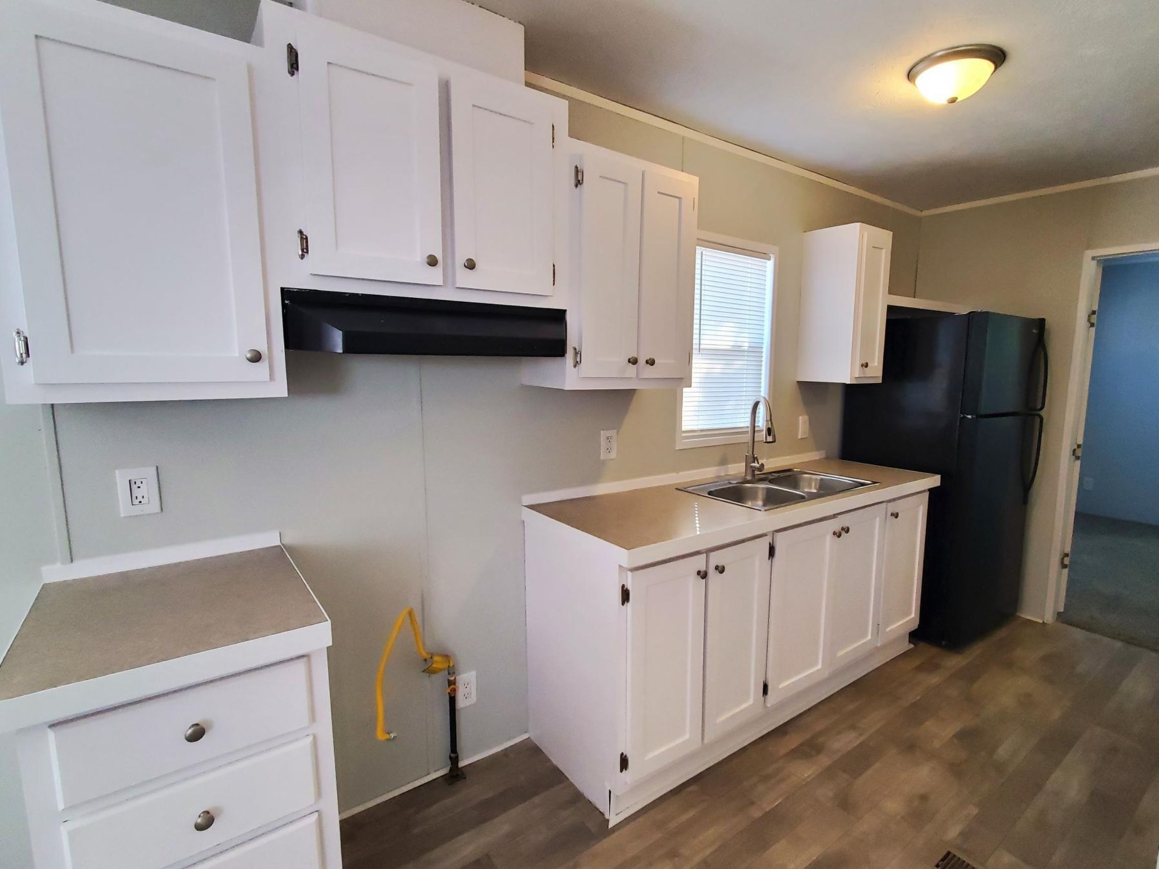 Modern 3 Bed 2 Bath Home in Orion Charter Township - single wide - in Orion Township, MI - photo 8 of 13