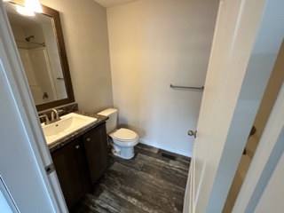4 Bed Home Available in Lansing MI - double wide - in Lansing, MI - photo 6 of 15