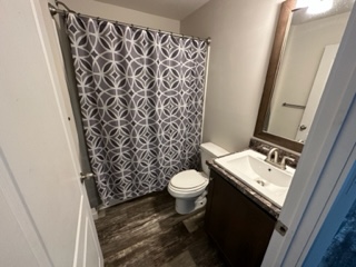 4 Bed Home Available in Lansing MI - double wide - in Lansing, MI - photo 8 of 15