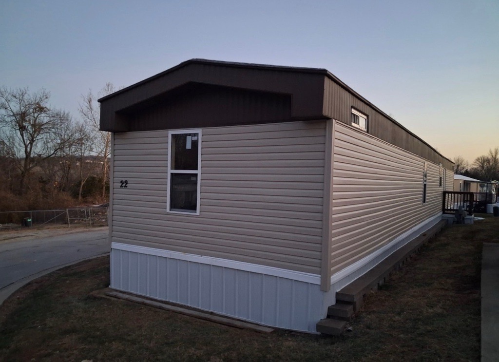 AFFORDABLE LIVING WITH AMENITIES! - single wide - in House Springs, MO - photo 1 of 15