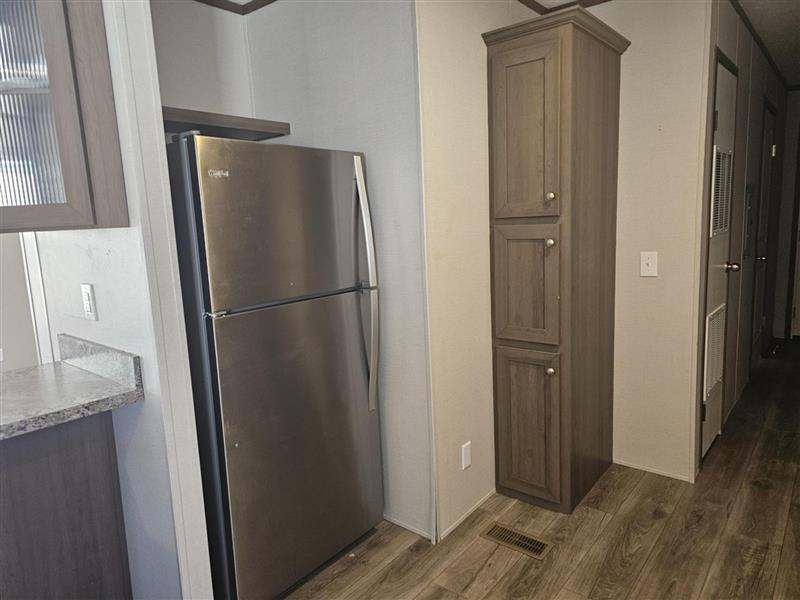 UPGRADED FEATURES! - single wide - in Liberty, MO - photo 5 of 14