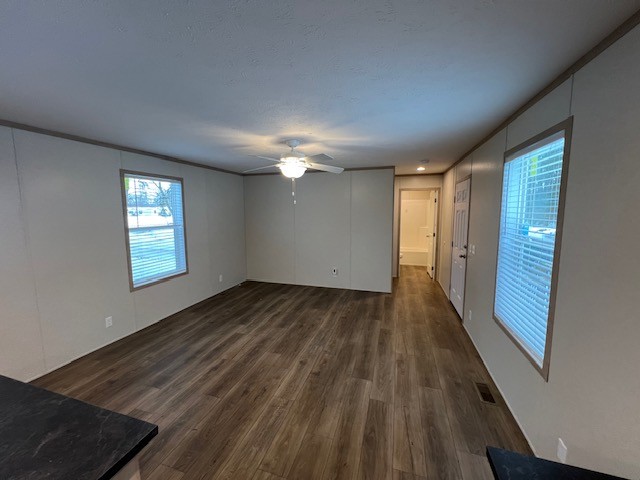 3 Bed 2 Bath Home Available Now Warren MI - single wide - in Warren, MI - photo 7 of 15