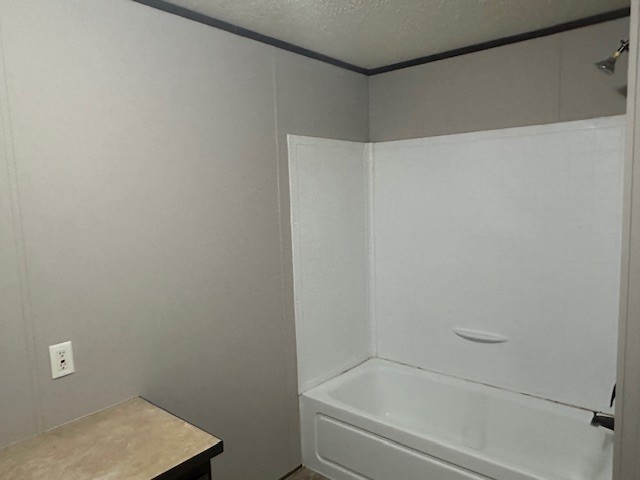 Wonderful Open Concept Home Ready For The Taking! - double wide - in Lansing, MI - photo 10 of 11