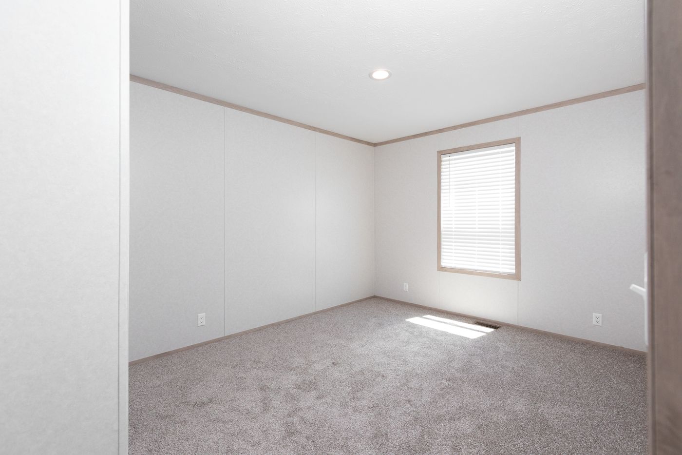 Join Waitlist 3 Bed Home in Portage - triple wide - in Kalamazoo, MI - photo 2 of 13