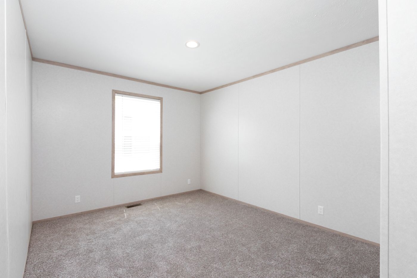 Join Waitlist 3 Bed Home in Portage - triple wide - in Kalamazoo, MI - photo 4 of 13