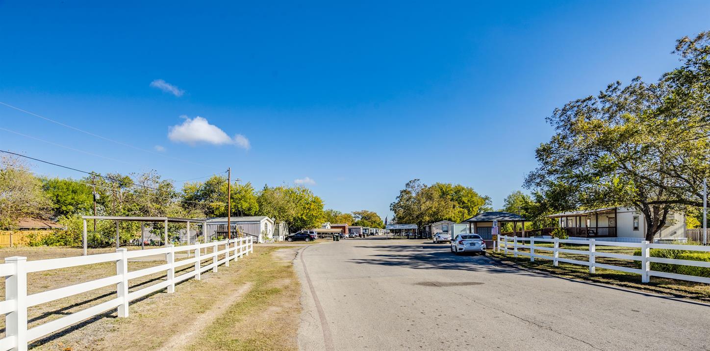 Whispering Oaks MHC, LLC