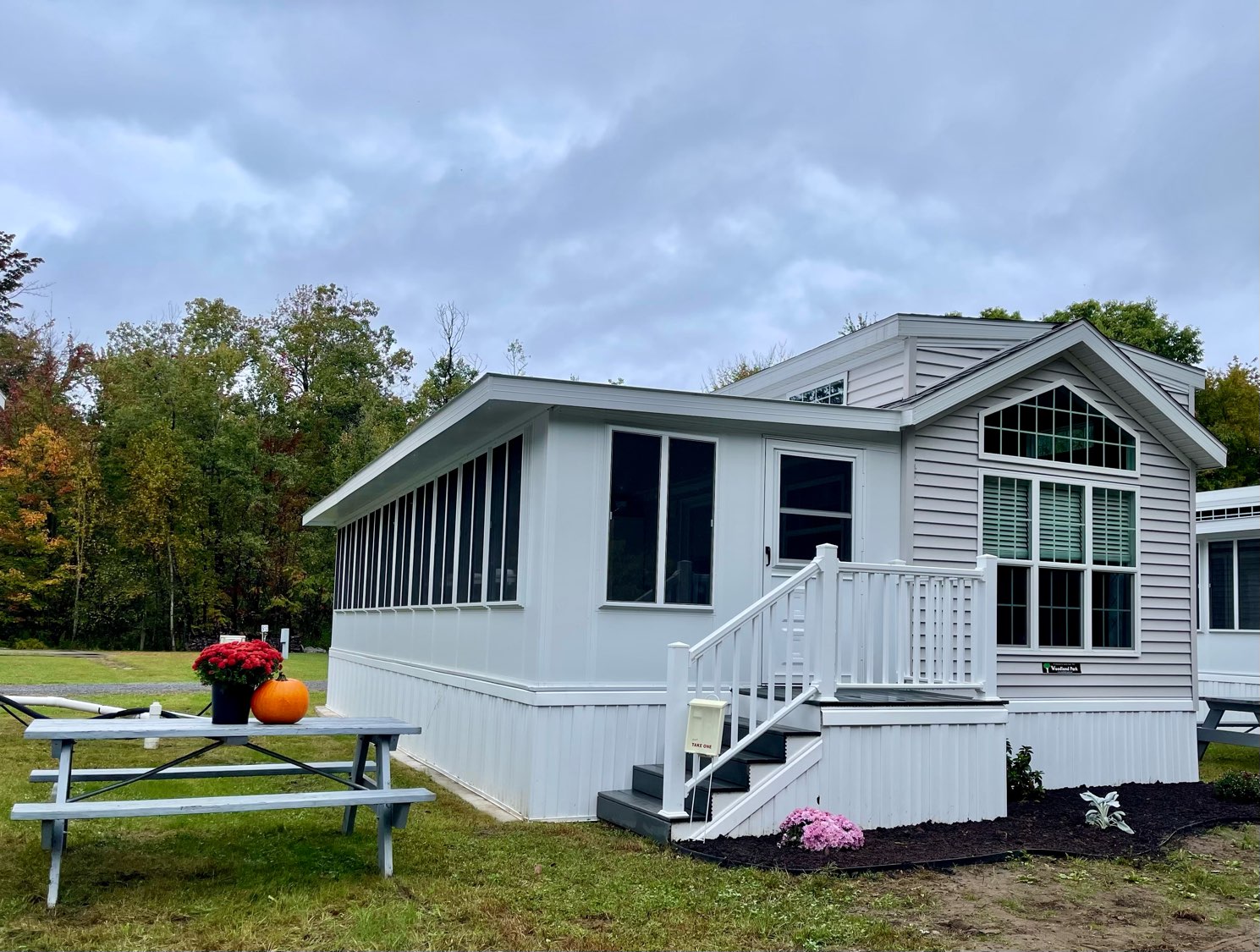 1 BED, 1 BATH | NEW CONSTRUCTION W/LOFT + FLORIDA ROOM | 348 Rainbow Shores Rd. Lot #T3 - single wide - in Pulaski, NY
