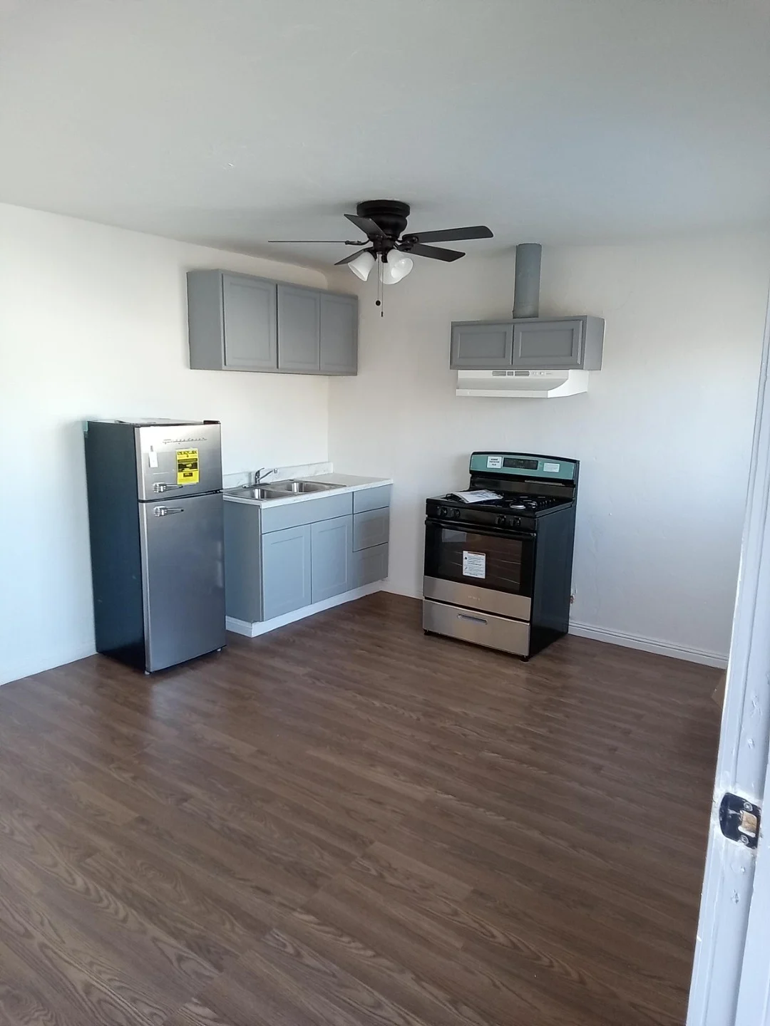 935 Broadway Street, #AP02B - single wide - in King City, CA