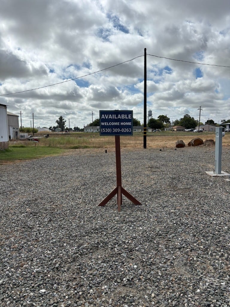 Maxwell Mobile Home & RV Park - single wide - in Maxwell, CA