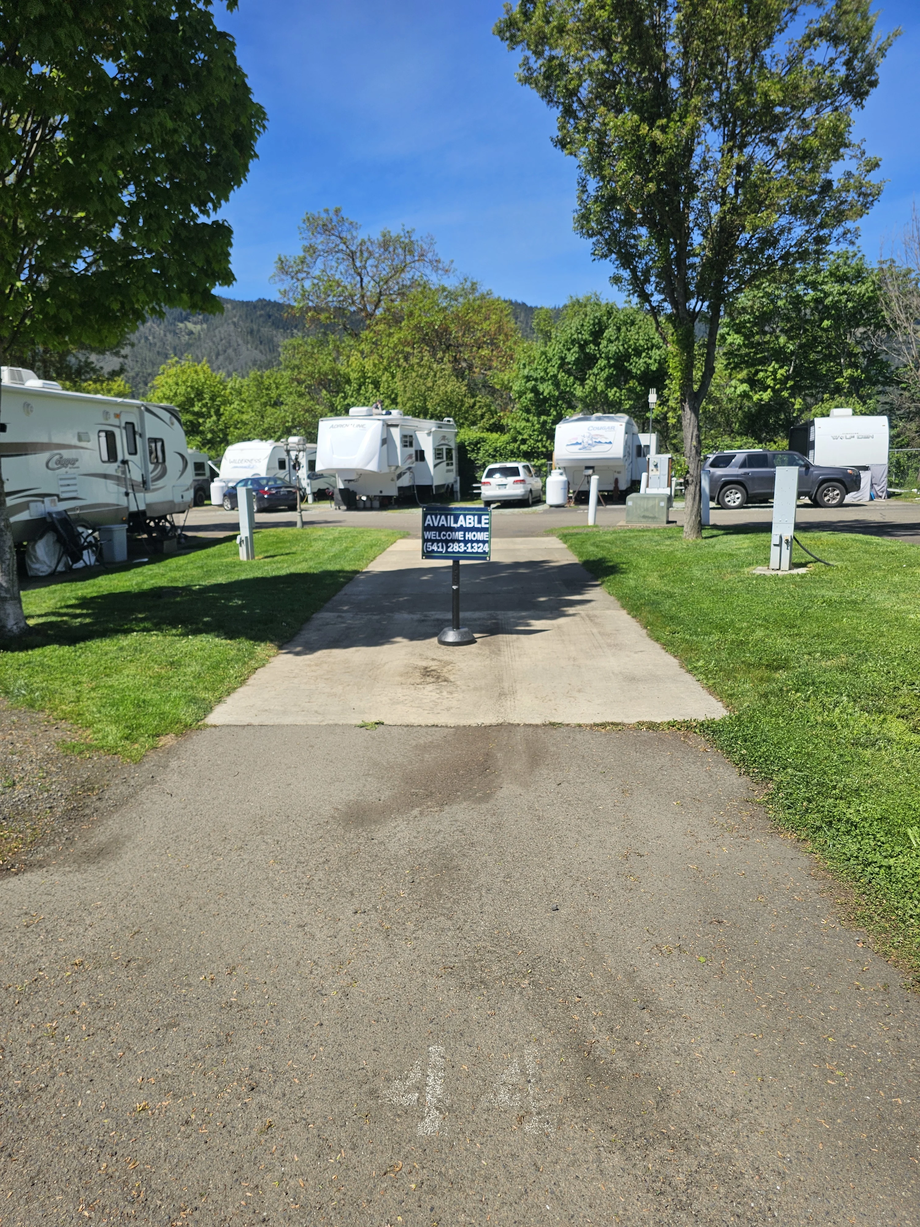RV SITE SPECIAL - single wide - in Myrtle Creek, OR