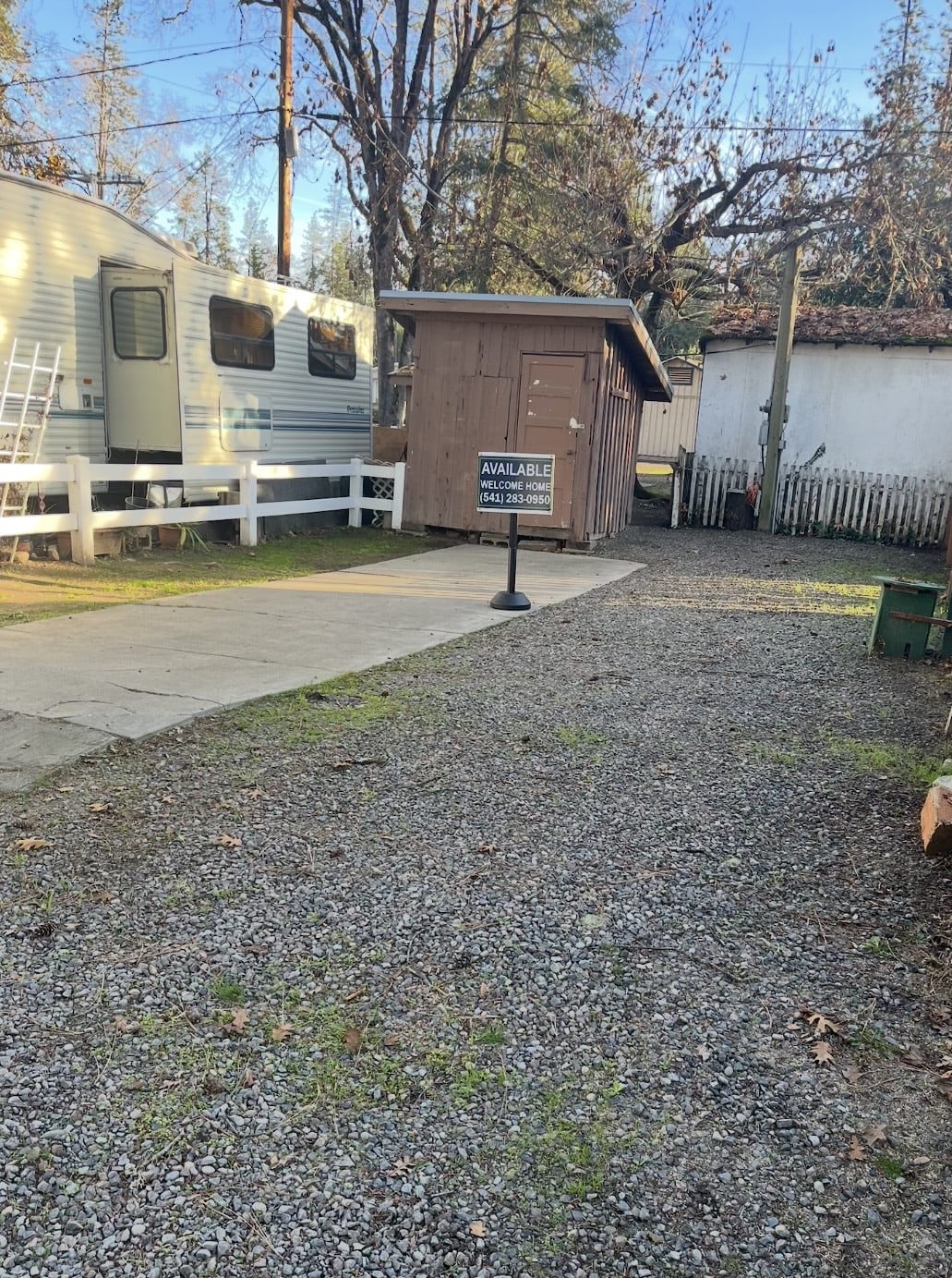Gold Hill Mobile Home and RV Park - single wide - in Central Point, OR
