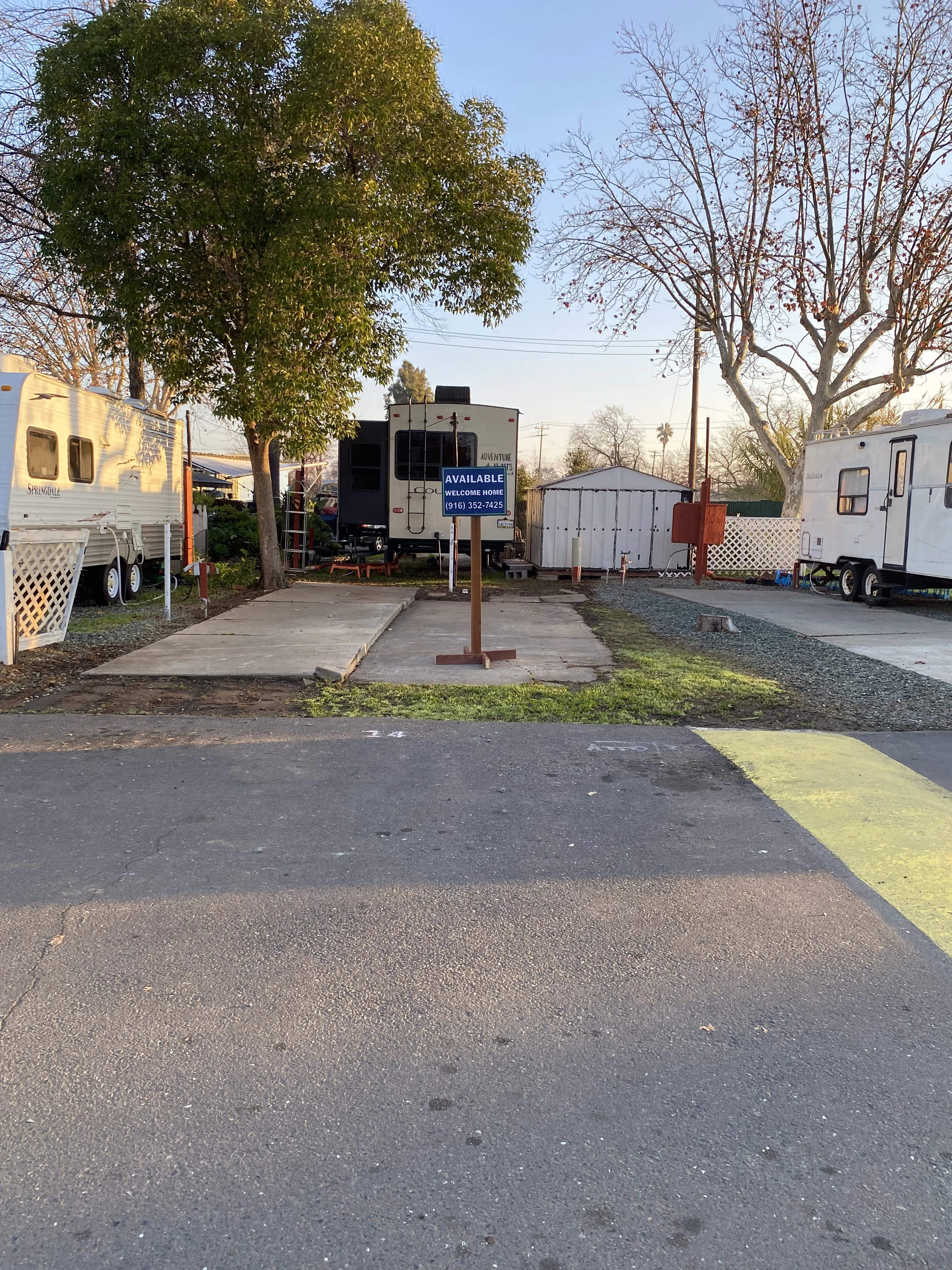 Sacramento Mobile Home & RV Park - single wide - in Sacramento, CA