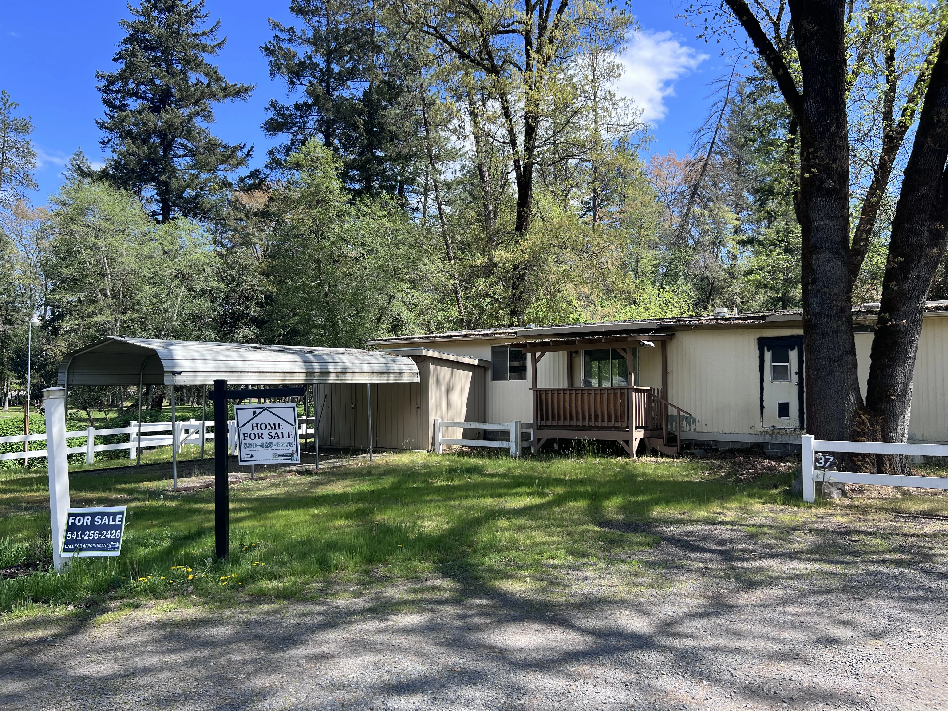 Gold Hill Mobile Home and RV Park - double wide - in Central Point, OR