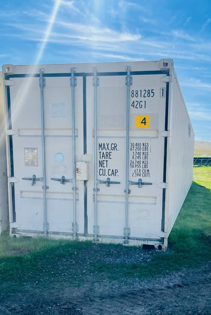 STORAGE UNIT | 40 sqft - park model - in Santa Nella, CA