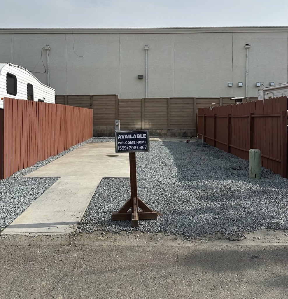 Modern MHP - single wide - in Fresno, CA