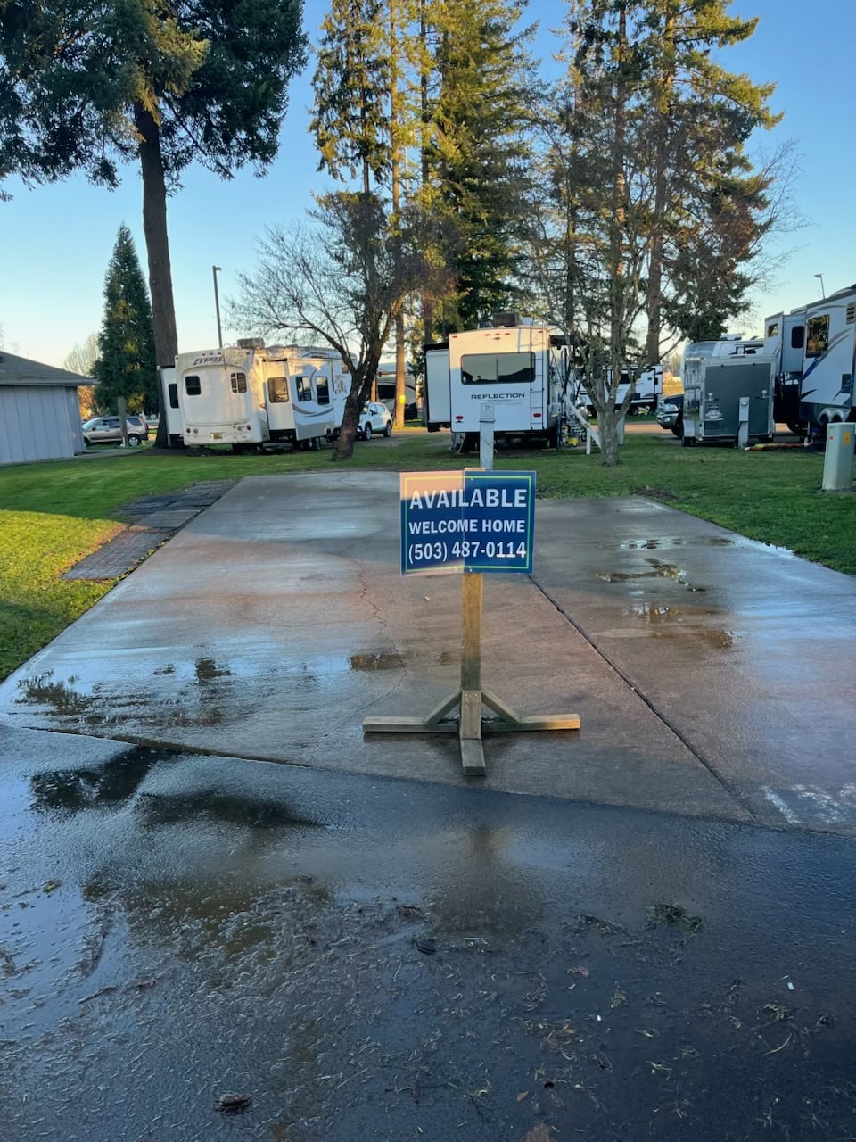 Aurora Acres RV Park - single wide - in Aurora, OR
